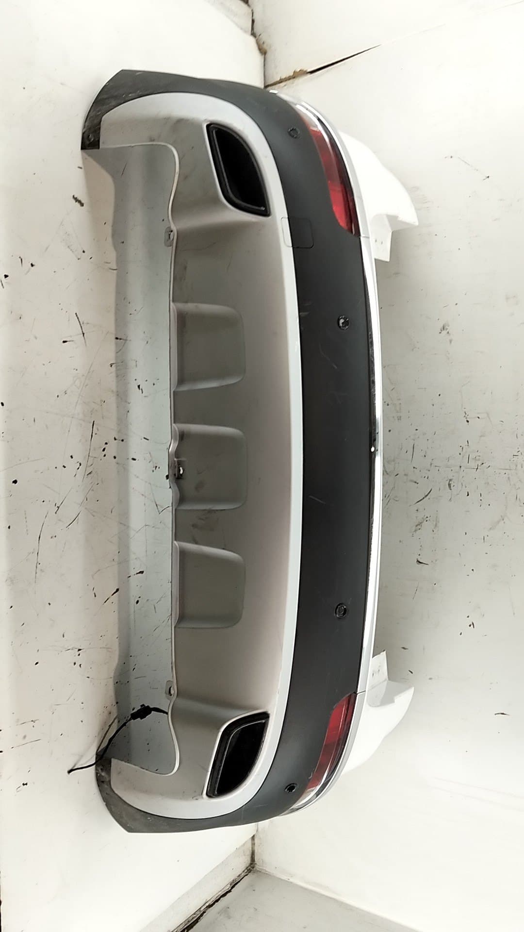 Paragolpes trasero DR 6.0 3