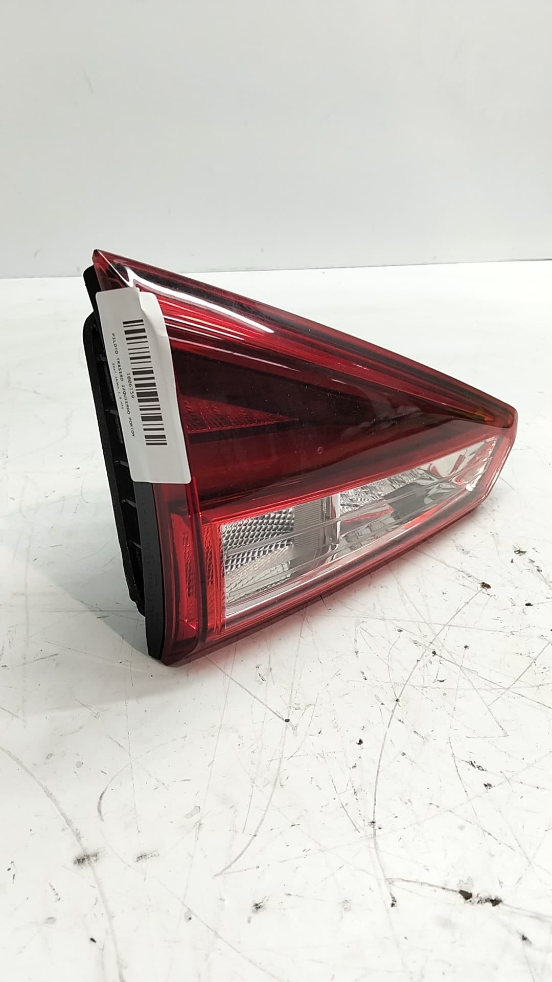 Recambio SEAT ARONA ref. 6F9945307D 5