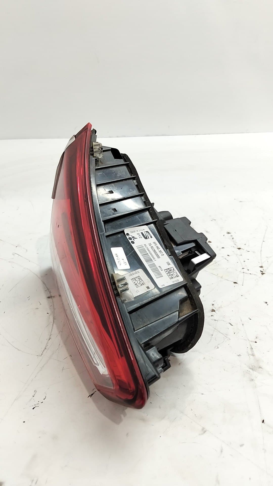 Recambio SEAT ARONA ref. 6F9945307D 2