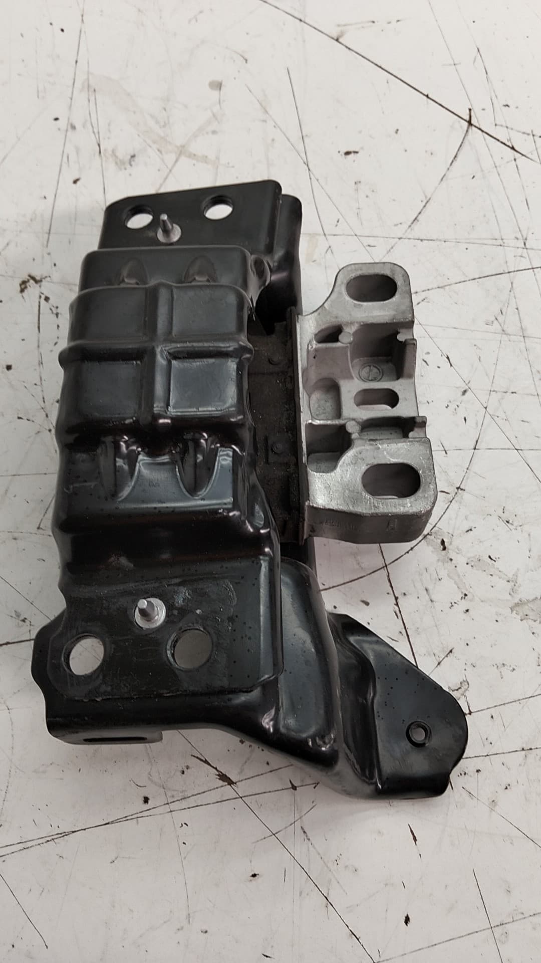 Soporte motor SEAT ARONA