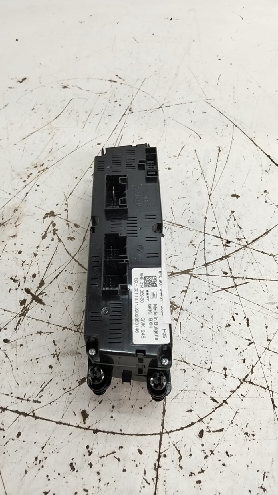 Recambio SEAT ARONA ref. 6F0907044H 2