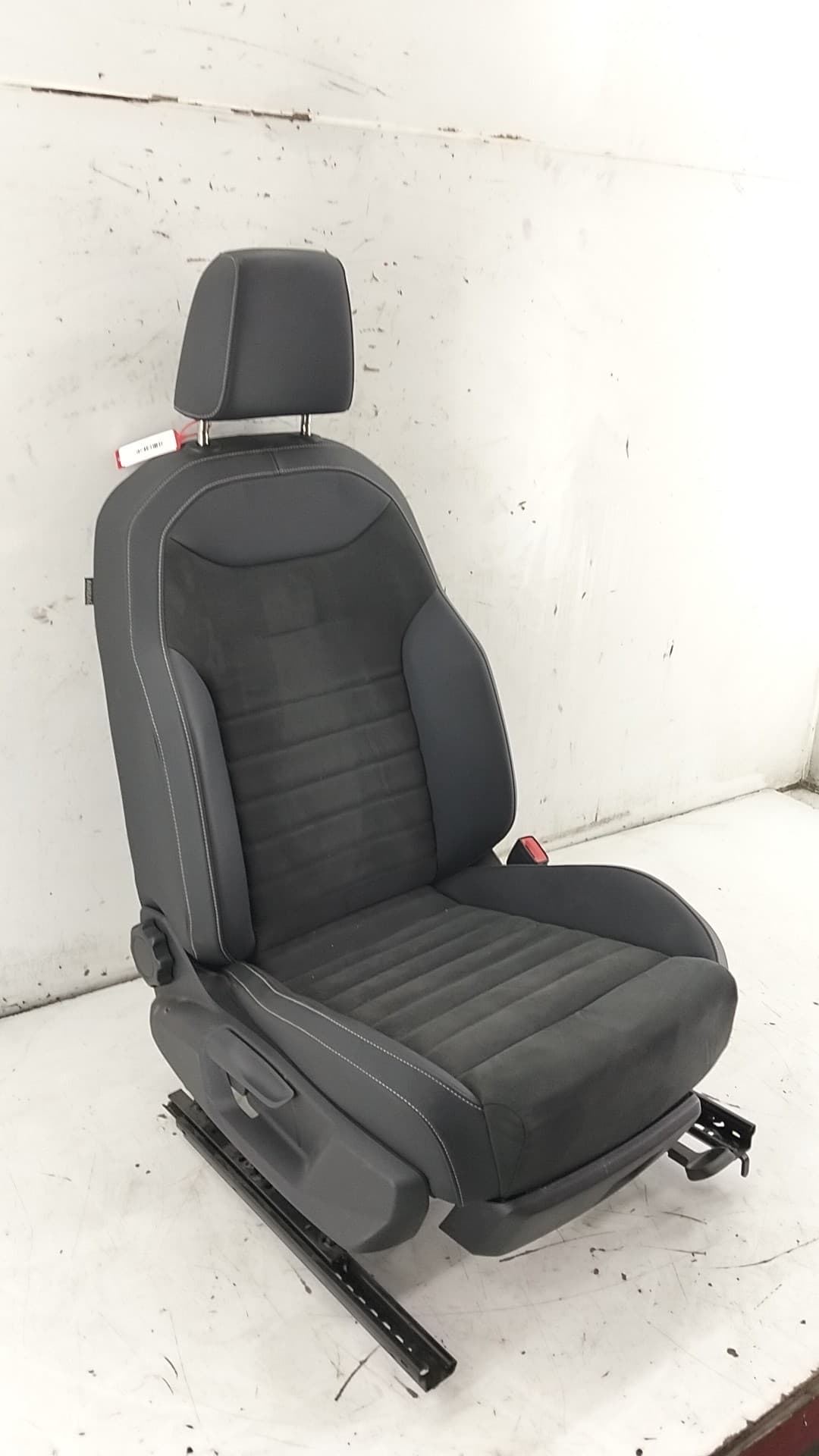 Asiento delantero derecho SEAT ARONA 3