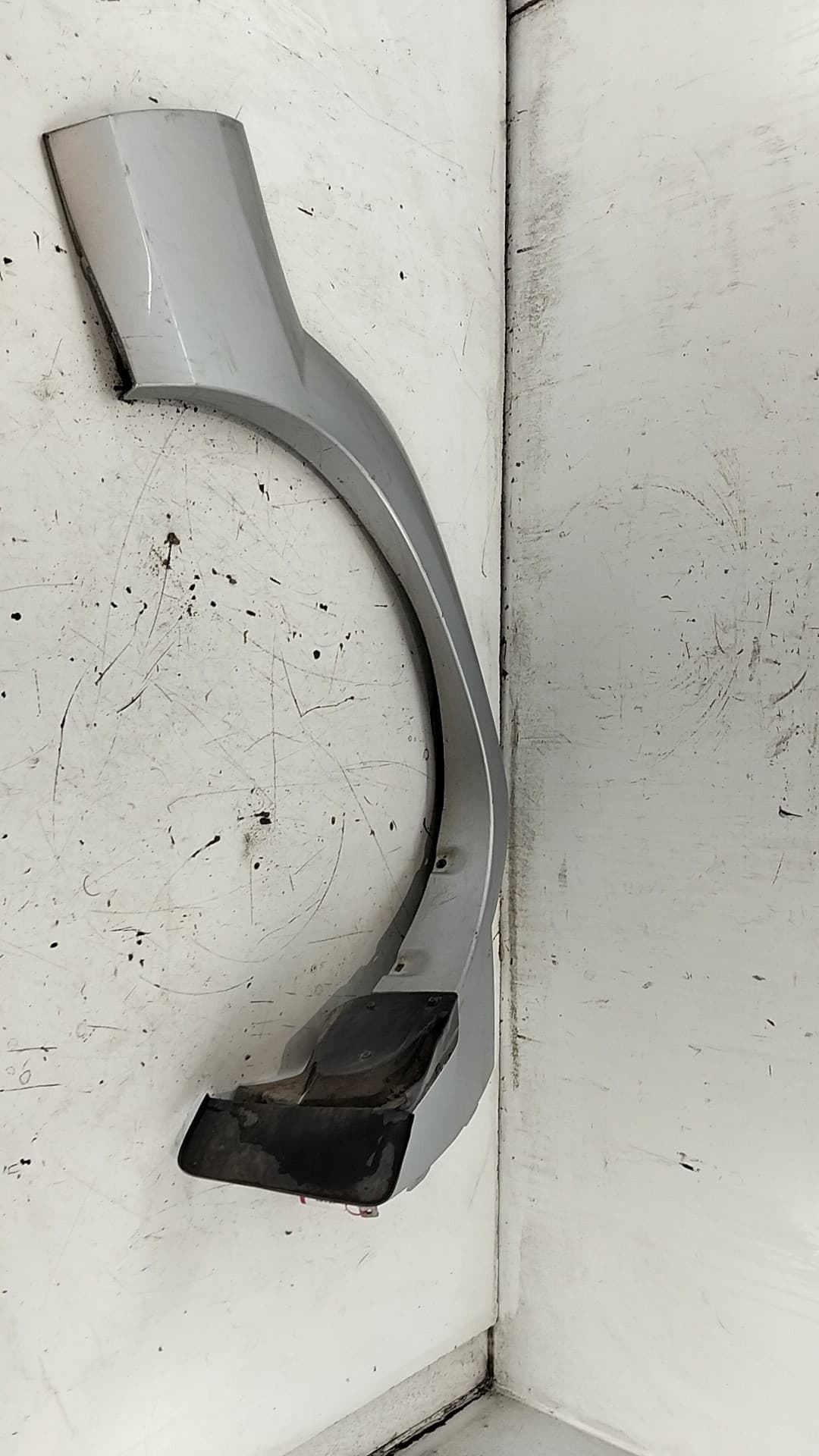 Aletin trasero izquierdo TOYOTA LAND CRUISER (J10) 4
