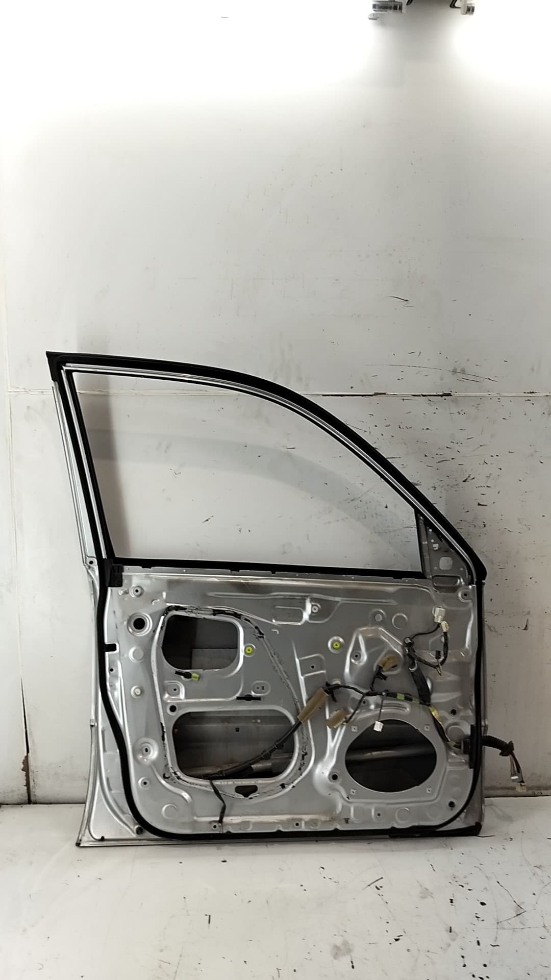 Puerta delantera izquierda TOYOTA LAND CRUISER (J10) 4
