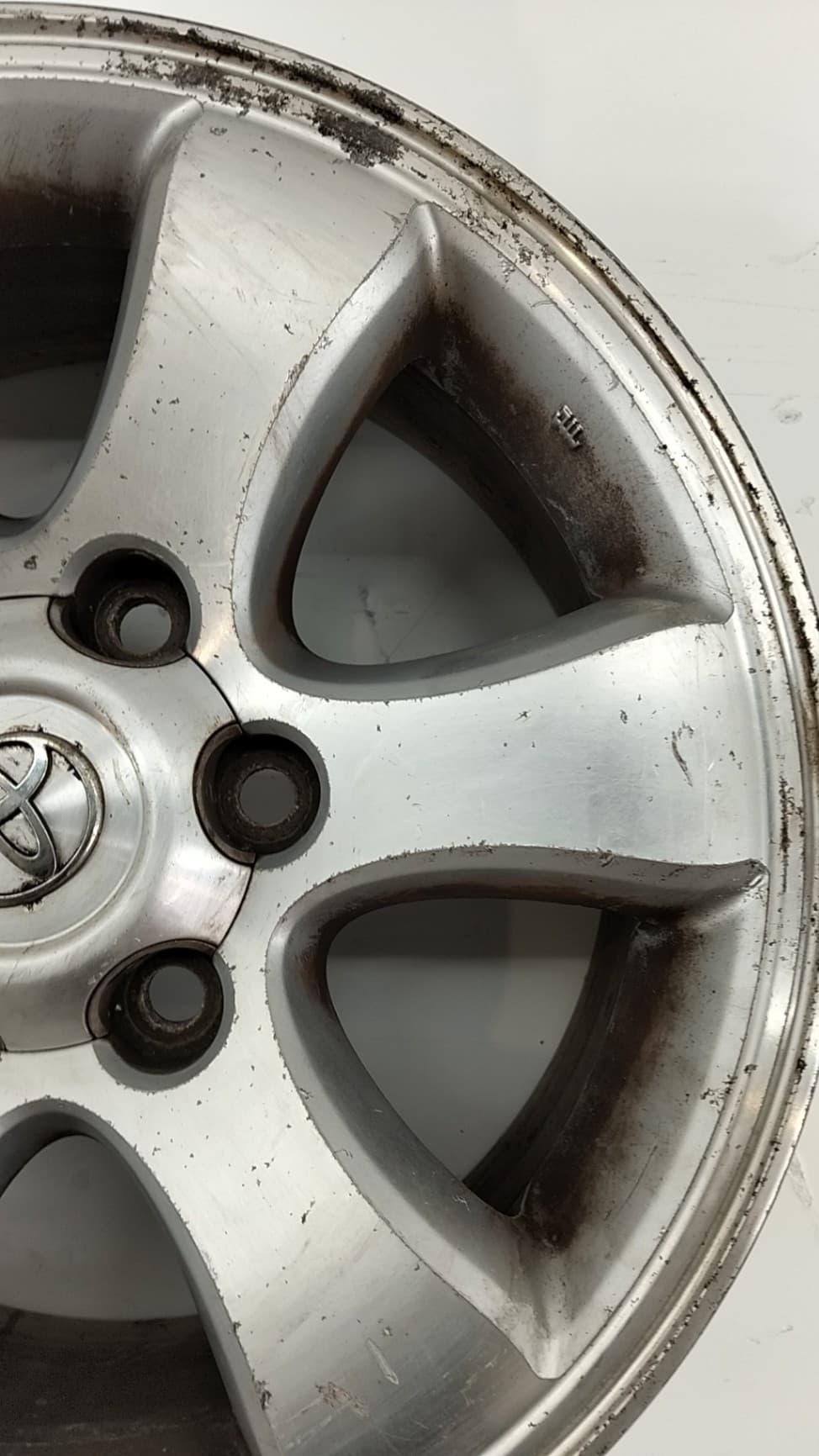 Llanta TOYOTA LAND CRUISER (J10) 4