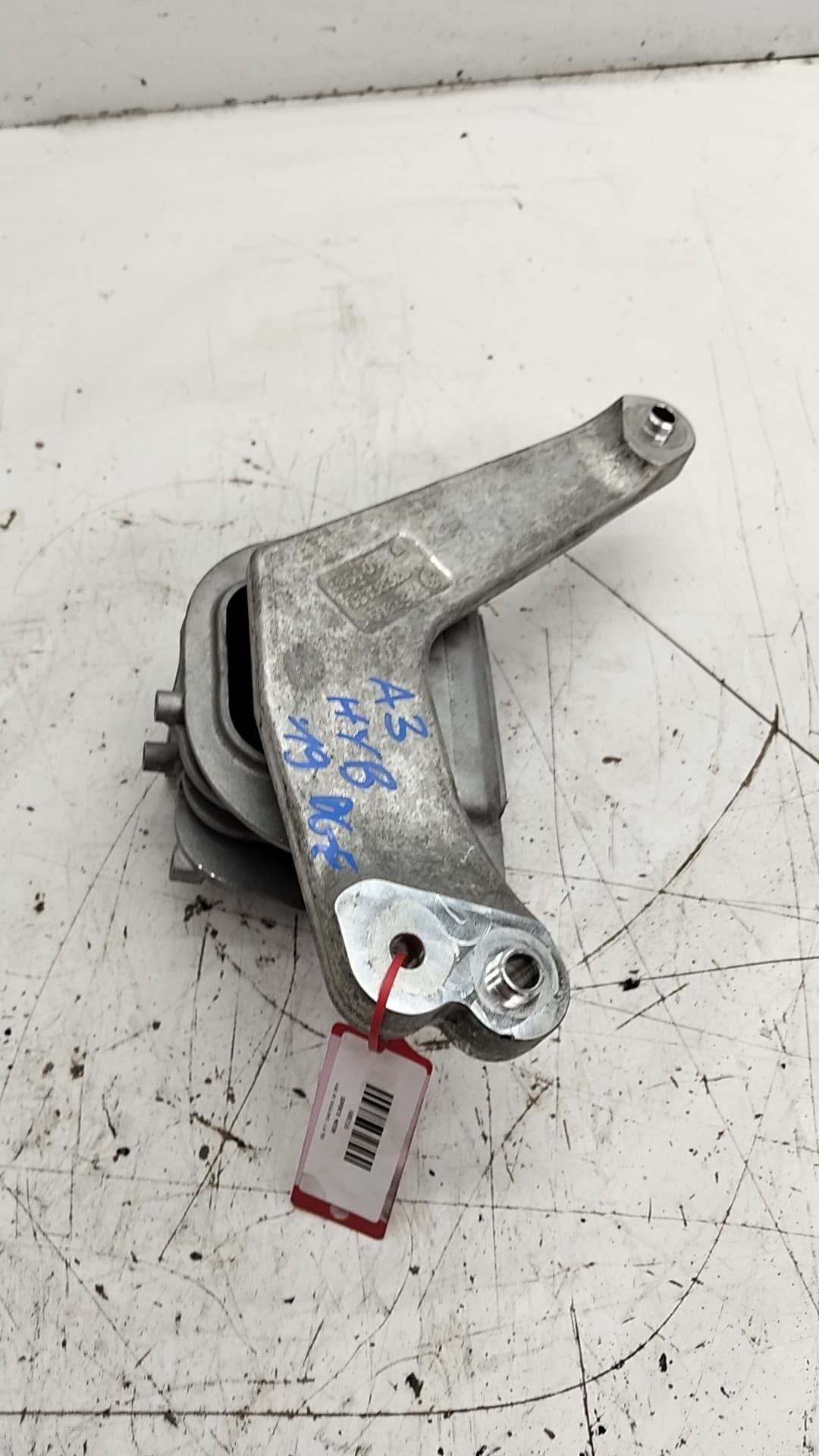 Soporte motor AUDI A3 SEDÁN(8VS) 4