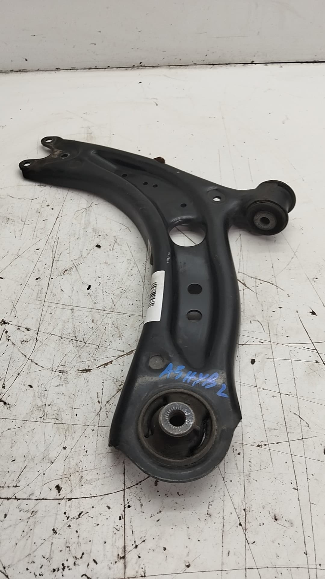 Brazo suspension inferior delantero izquierdo AUDI A3 SEDÁN(8VS)