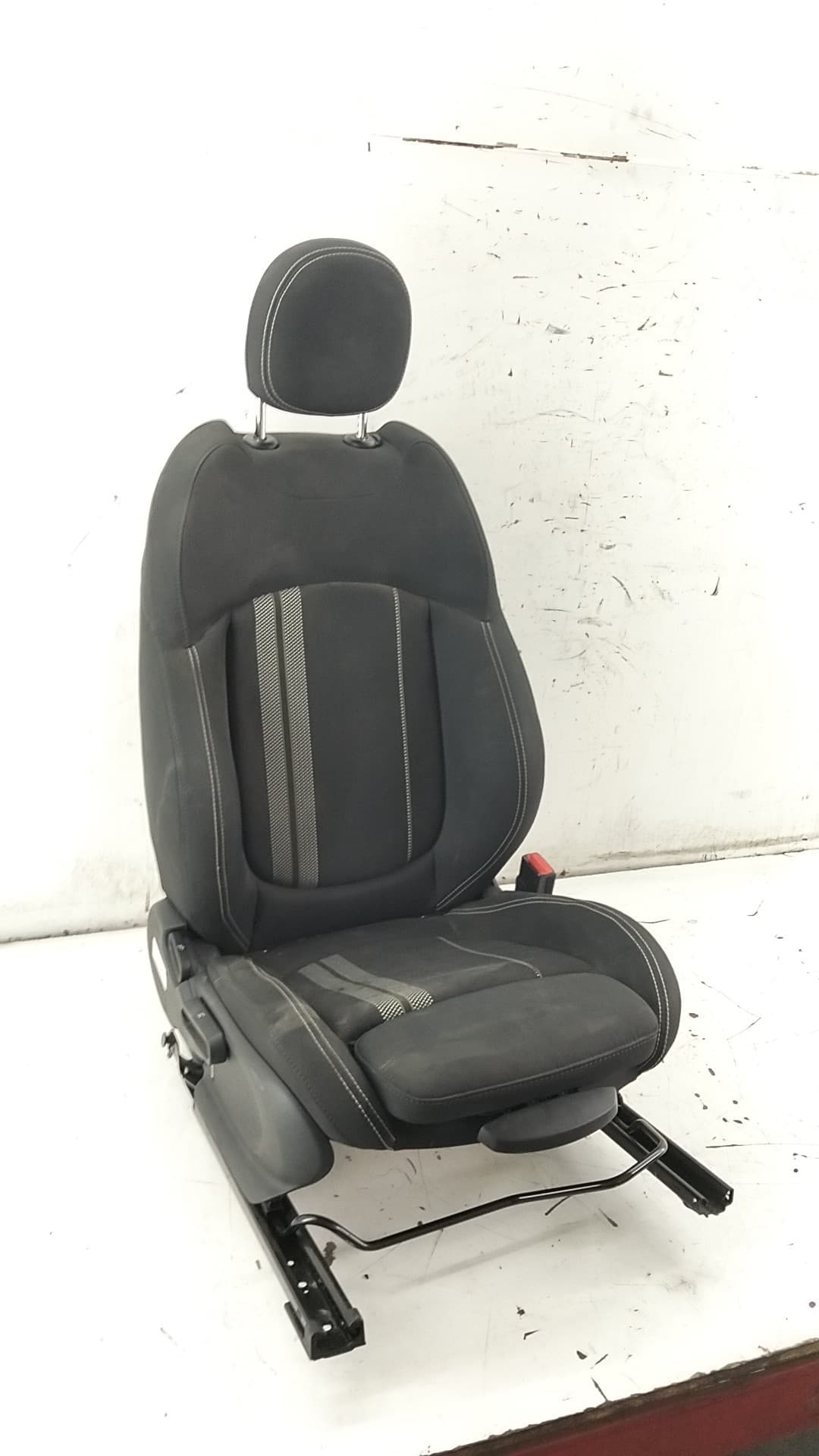 Asiento delantero derecho MINI 5-TRG