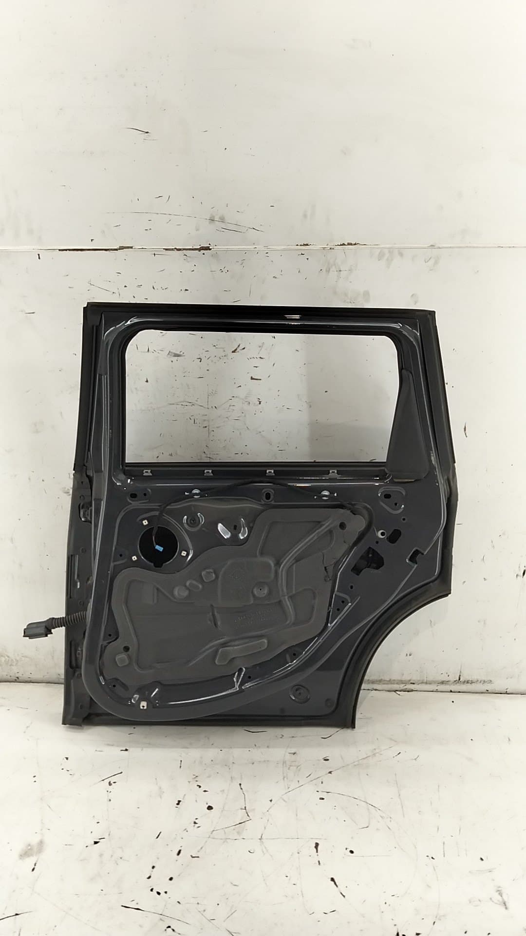 Puerta trasera derecha MINI 5-TRG 2