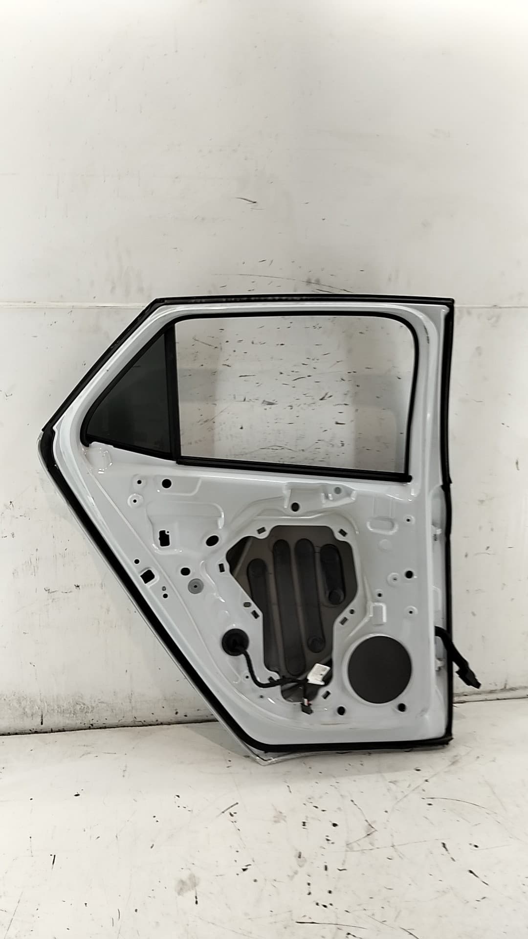 Puerta trasera izquierda CUPRA BORN (K11) 3