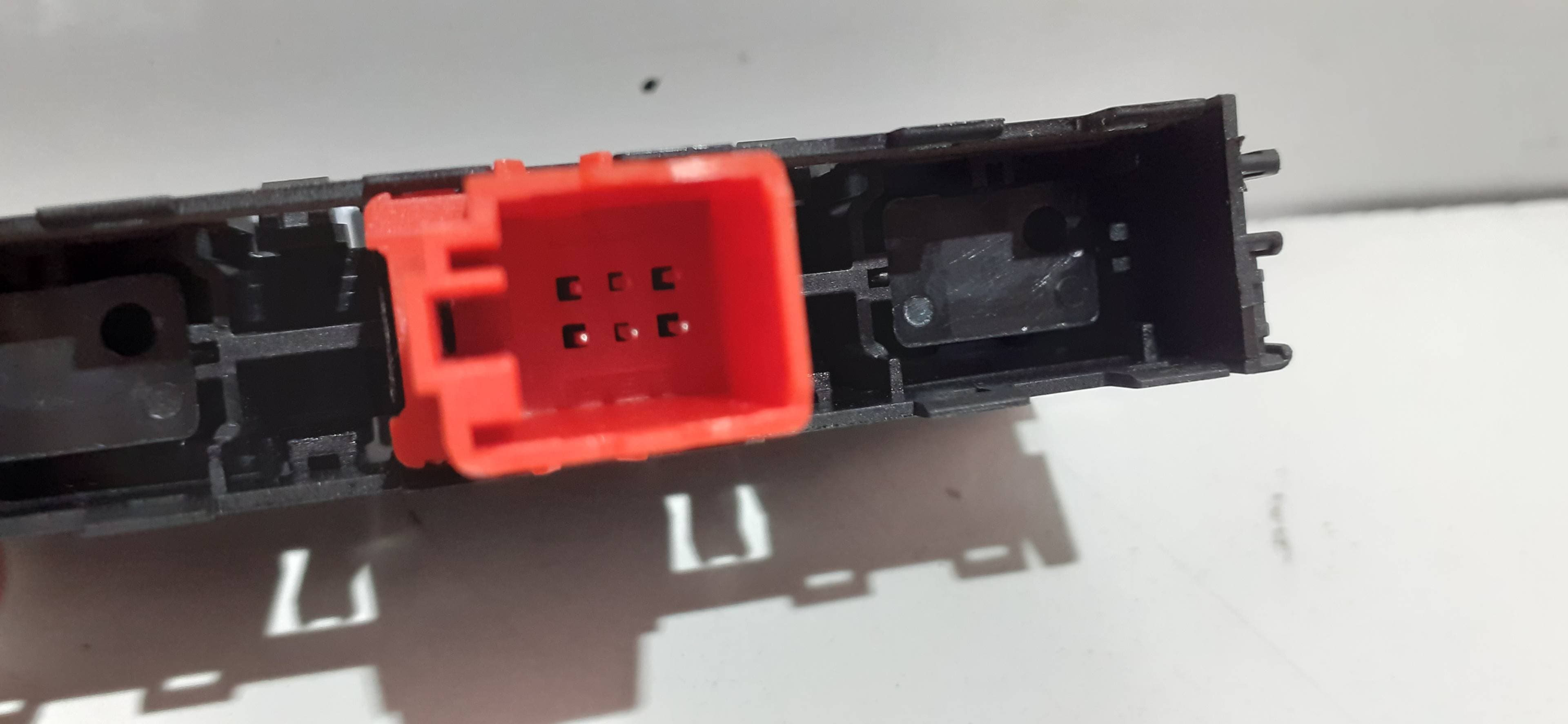 Interruptor SEAT LEON (5F1) 2