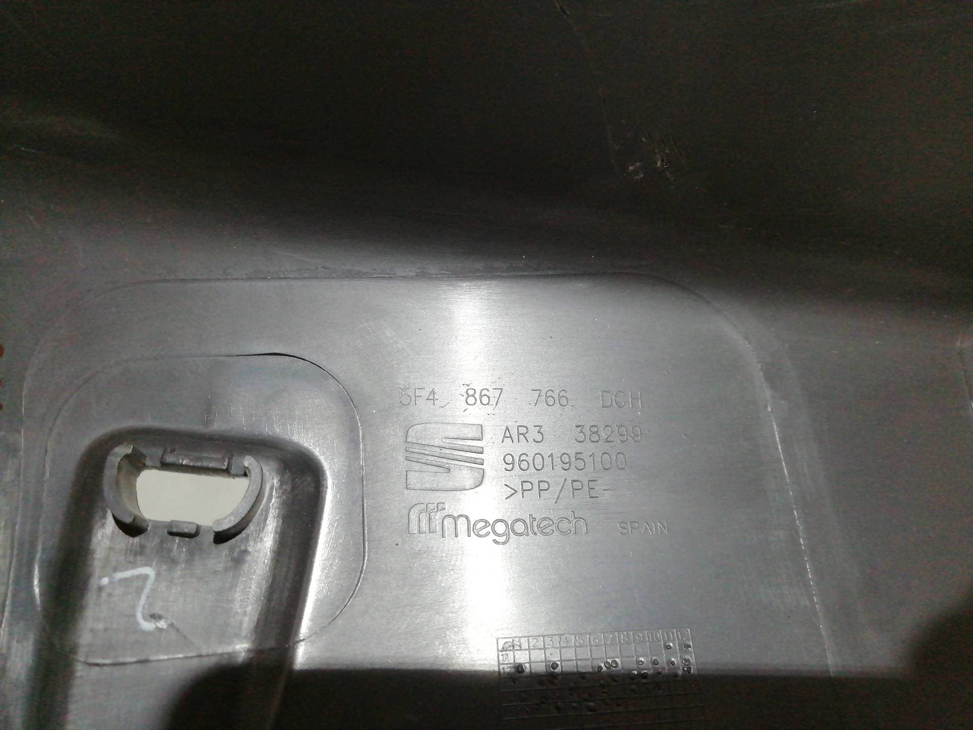Plastico SEAT LEON (5F1) 3