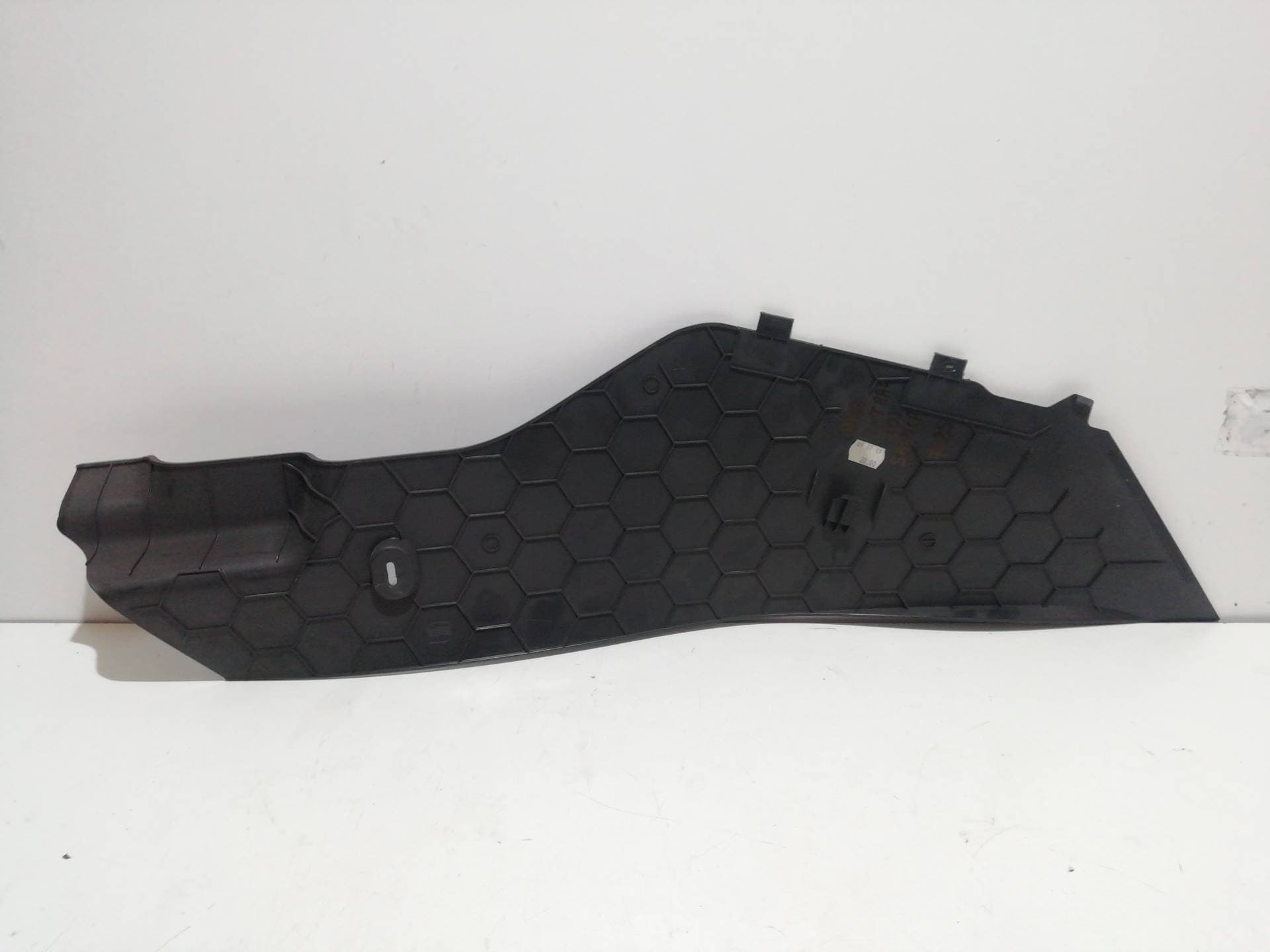 Plastico SEAT LEON (5F1) 2