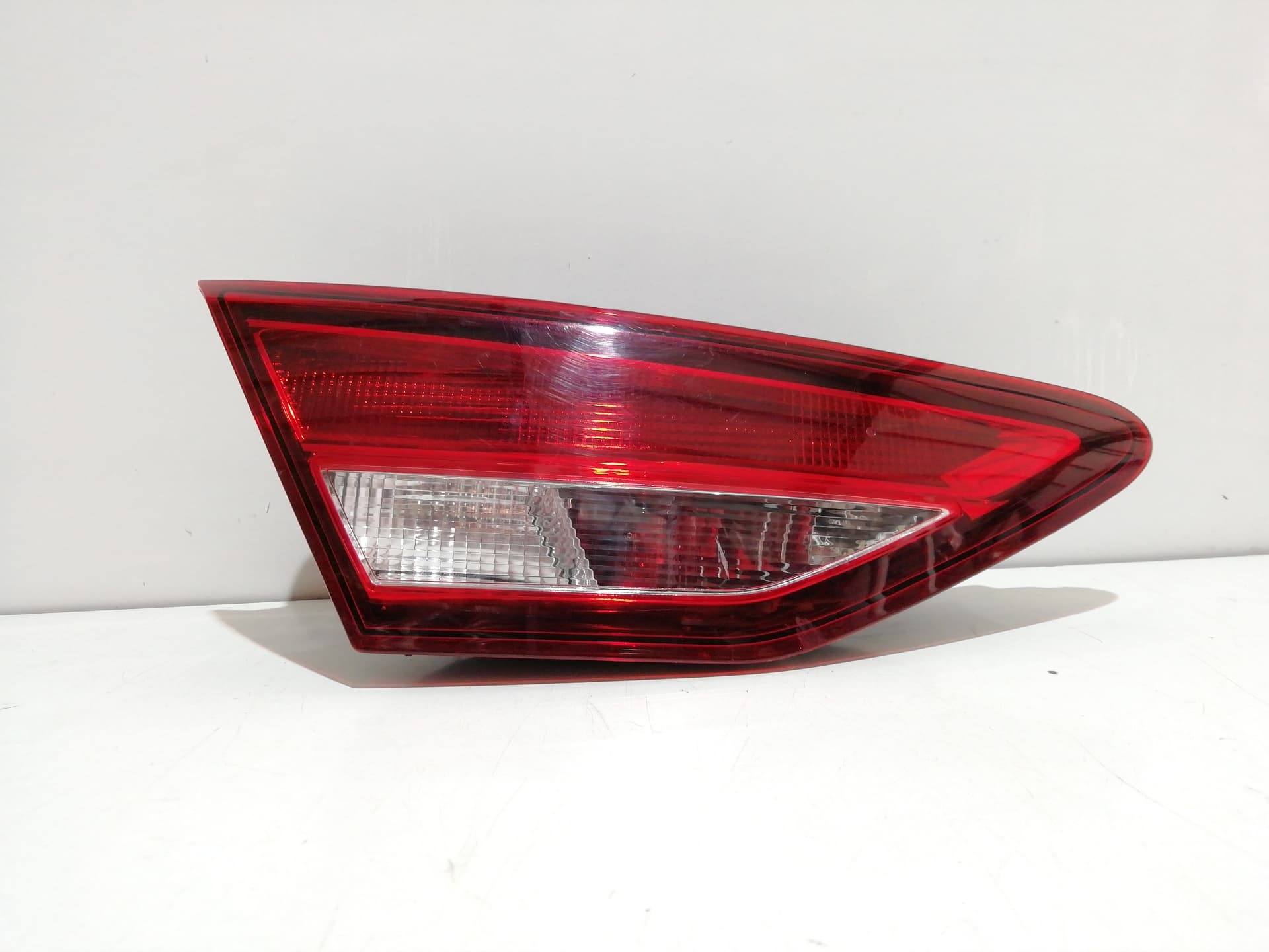 Piloto trasero izquierdo interior SEAT LEON (5F1) 2