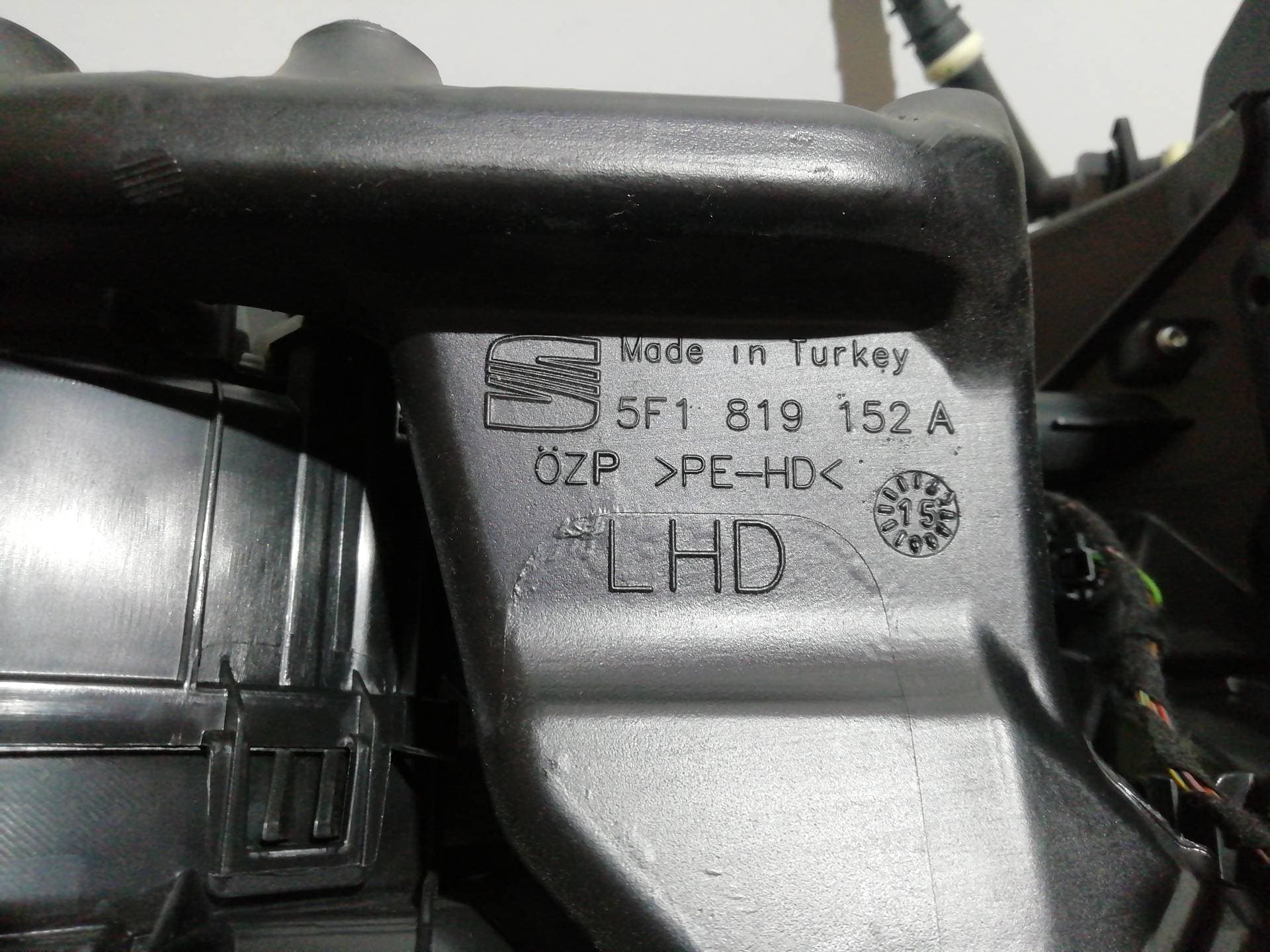 Mueble interior calefaccion SEAT LEON (5F1) 3
