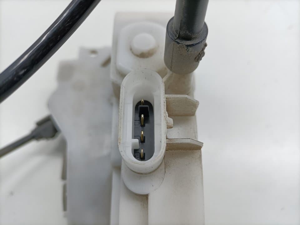 Cerradura puerta delantera izquierda RENAULT MEGANE II BERLINA 5P 3