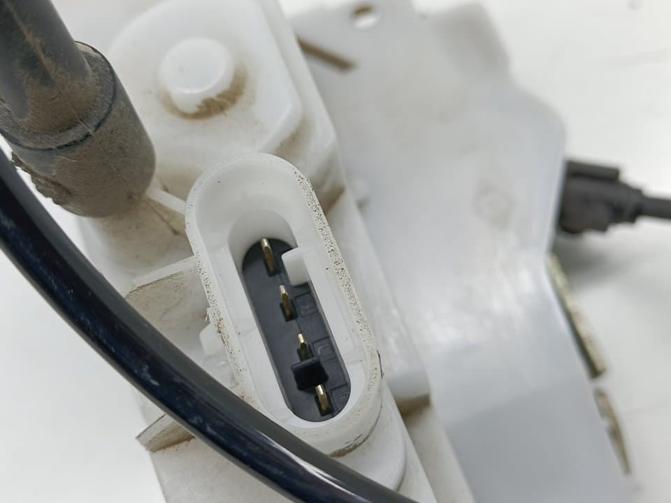 Cerradura puerta delantera derecha RENAULT MEGANE II BERLINA 5P 3