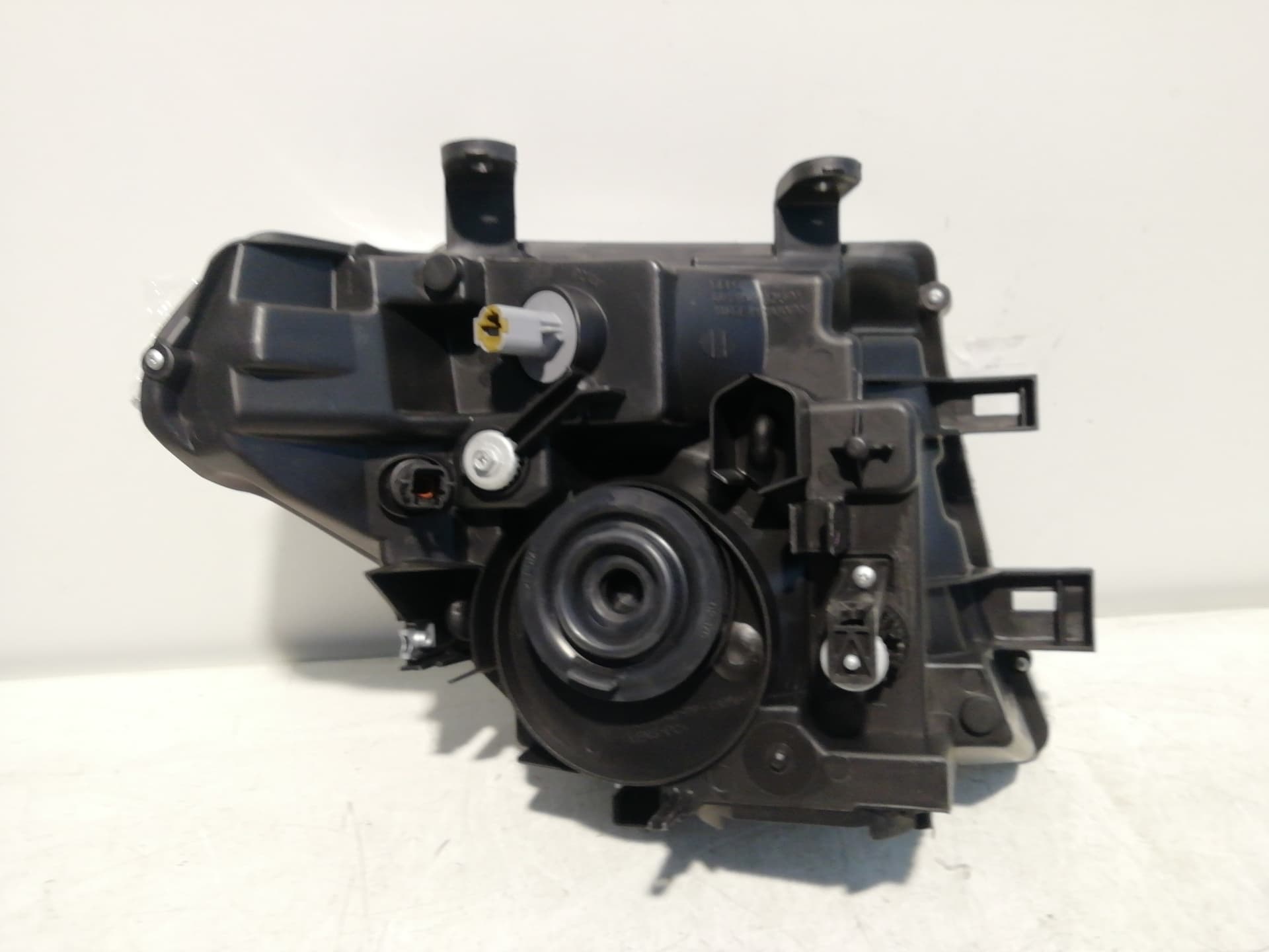 Faro izquierdo NISSAN PATHFINDER (R51) 2