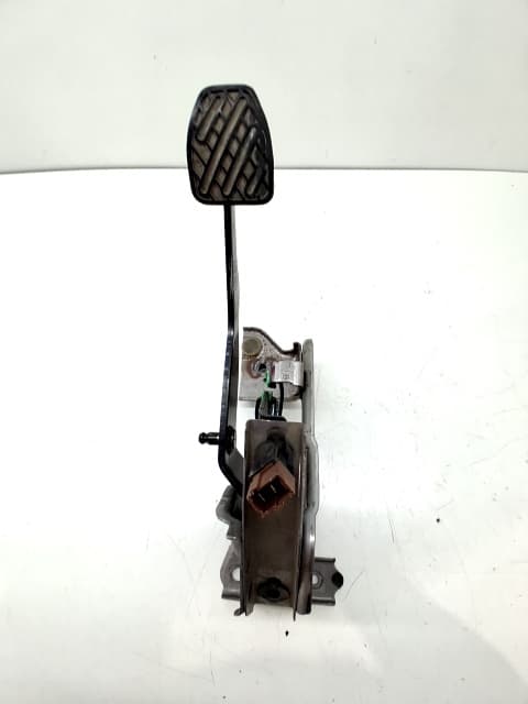 Pedal embrague NISSAN X-TRAIL (T31)