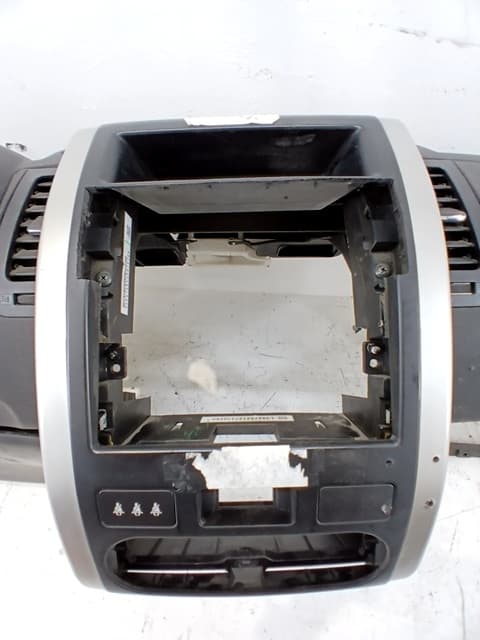 Salpicadero NISSAN X-TRAIL (T31) 4