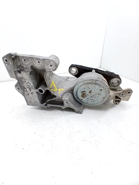Recambio NISSAN X-TRAIL (T31) ref. 11220JD700 2