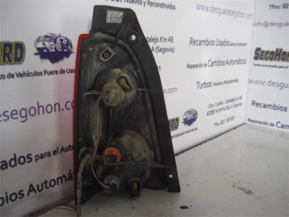 Piloto trasero derecho OPEL AGILA 2