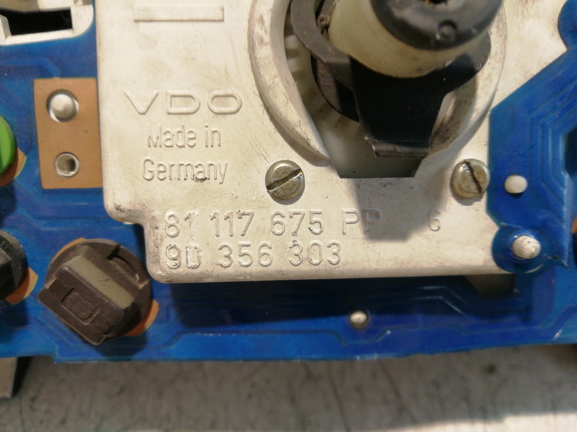 Cuadro instrumentos OPEL VECTRA A 3
