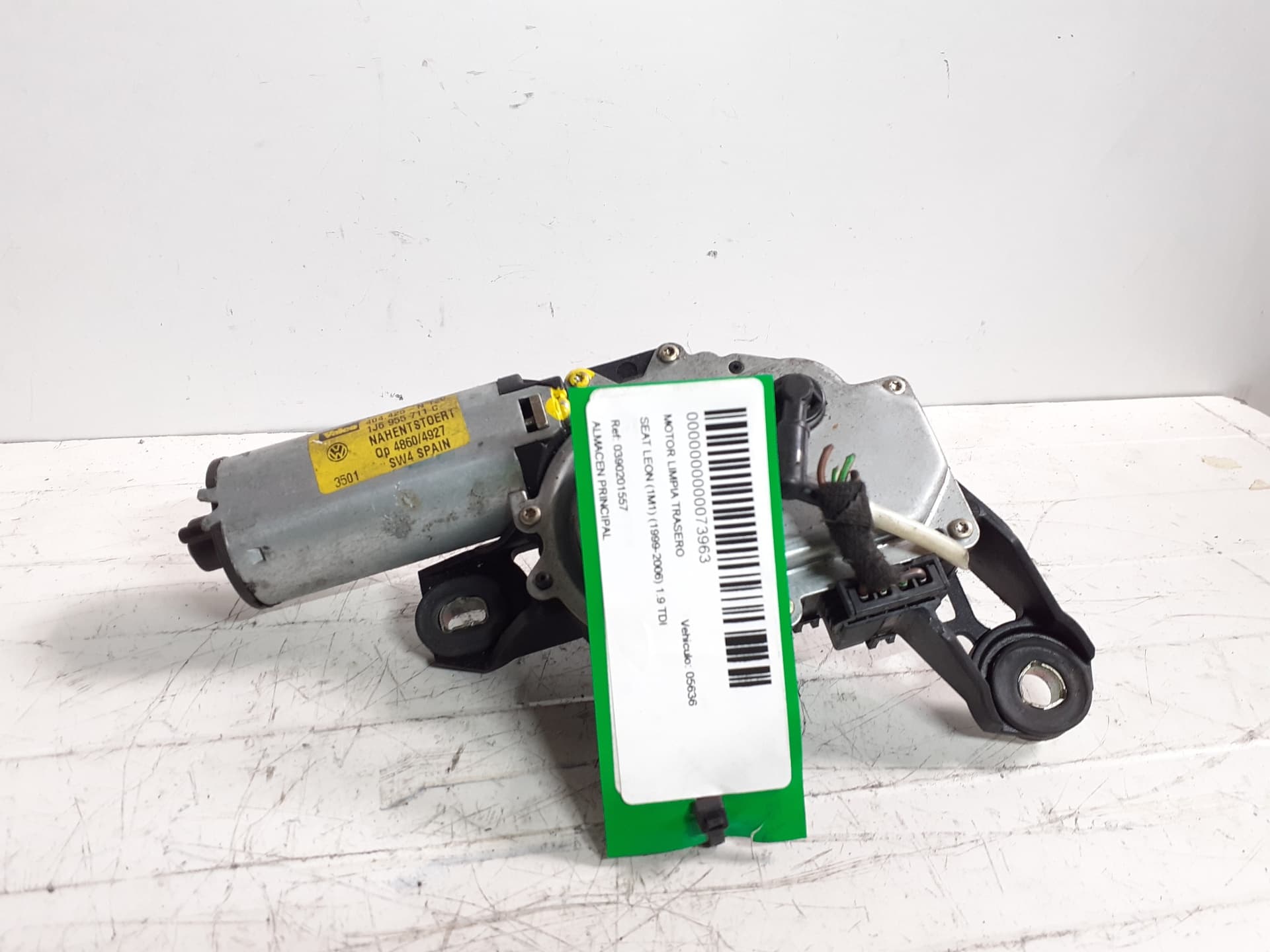 Motor limpia trasero SEAT LEON (1M1) 4