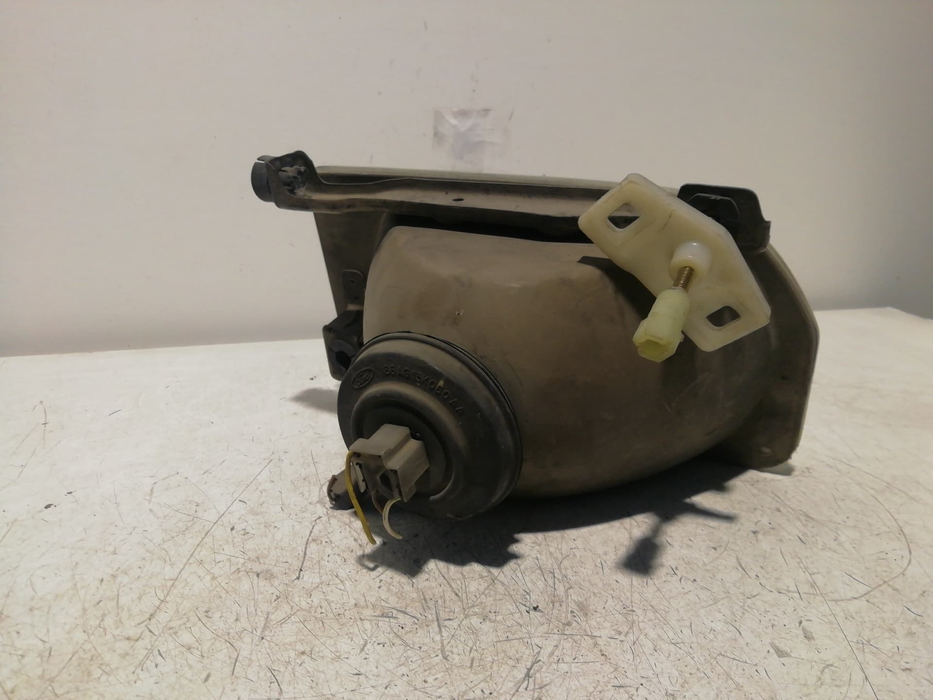 Faro izquierdo FORD ORION 2