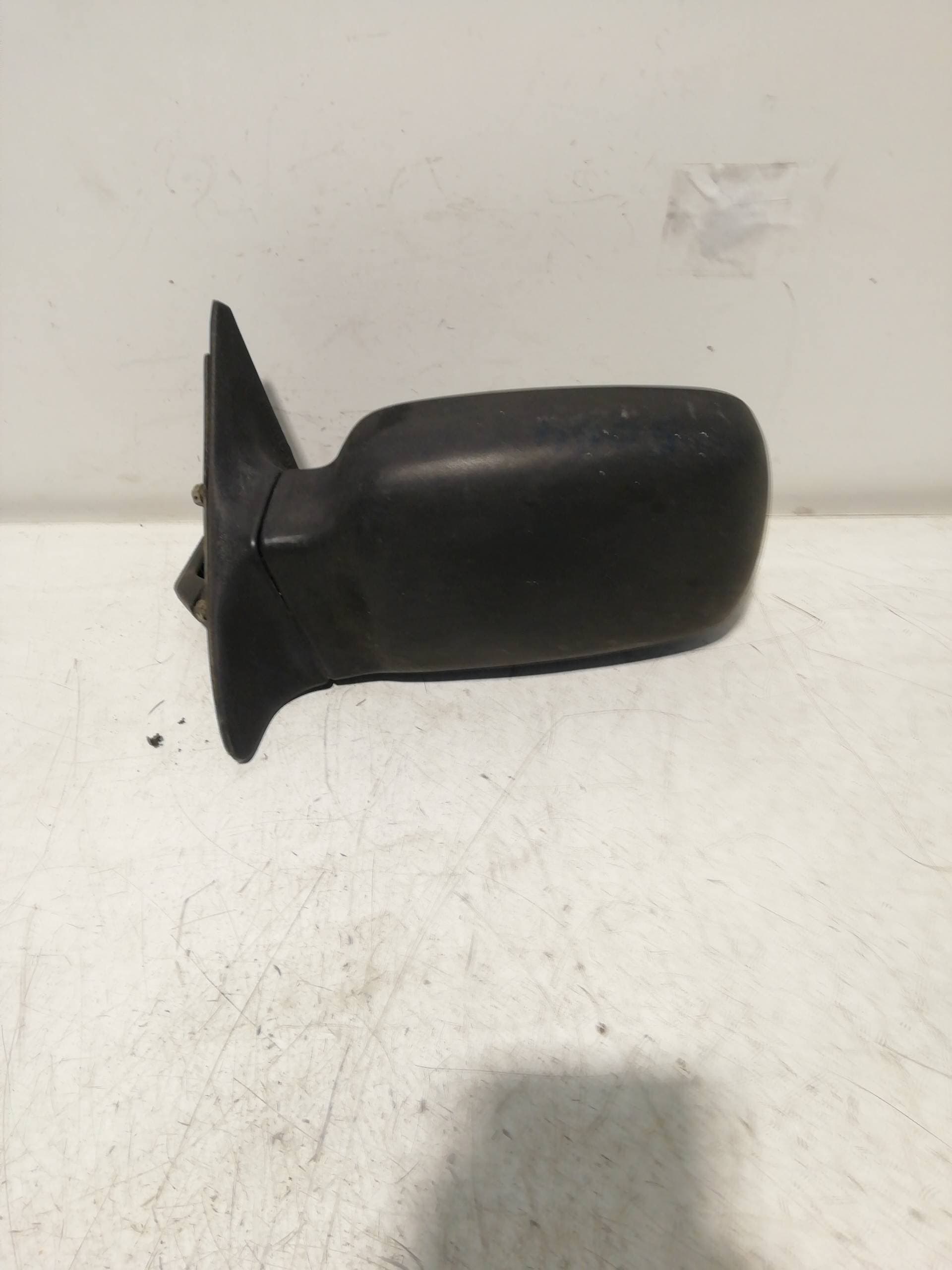 Retrovisor izquierdo FORD ORION 2