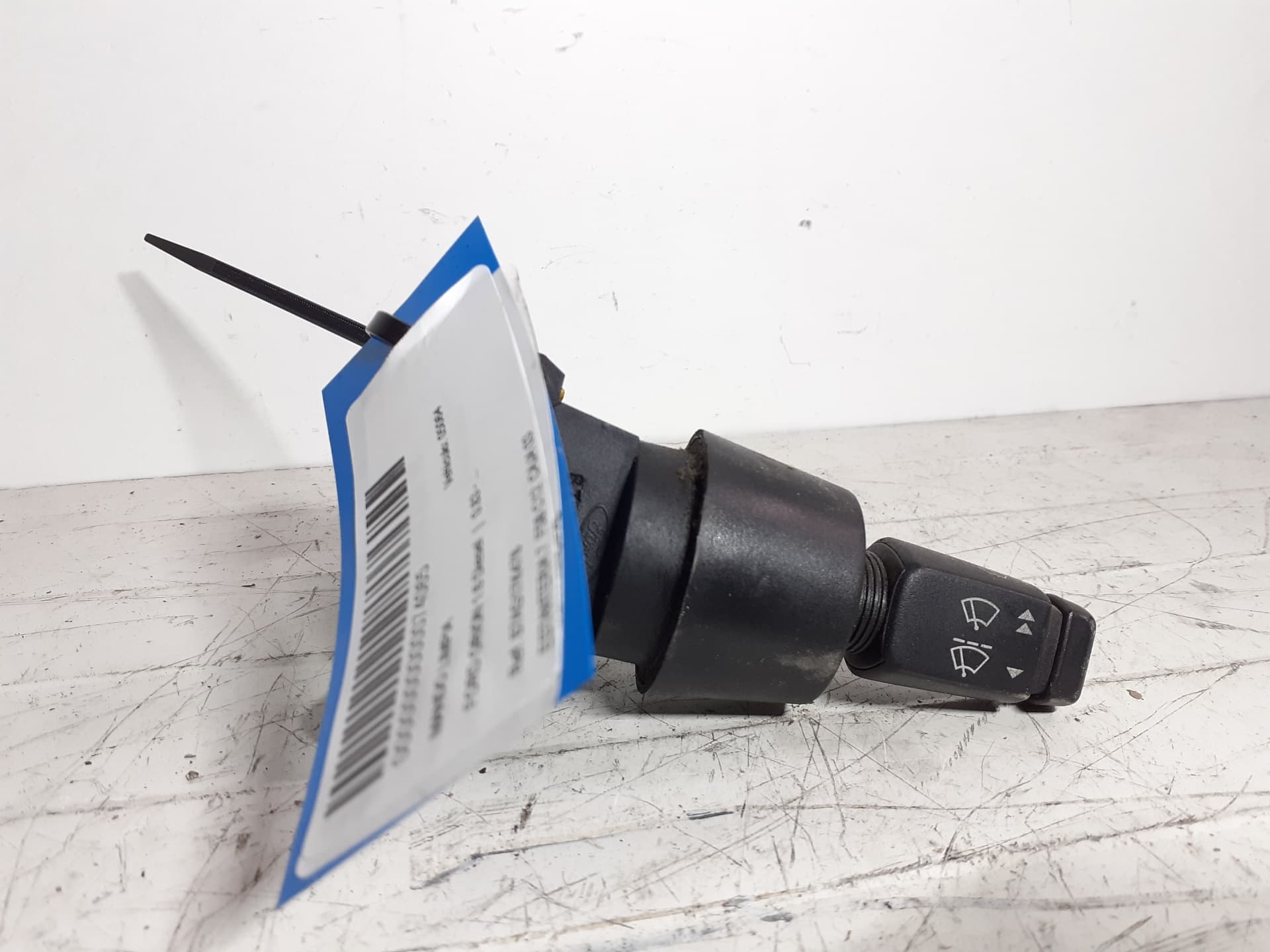 Mando limpia FORD ORION