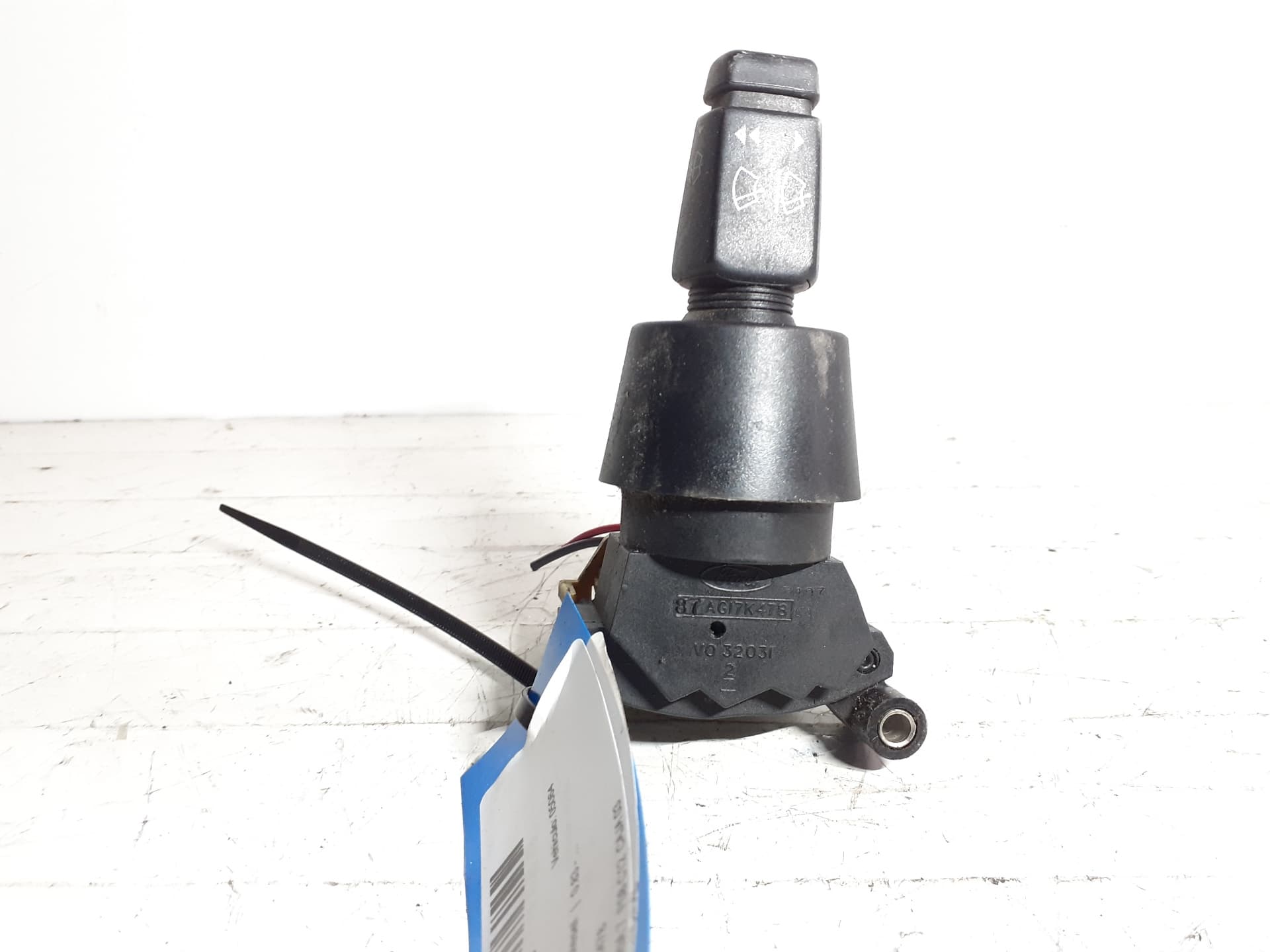 Mando limpia FORD ORION 4