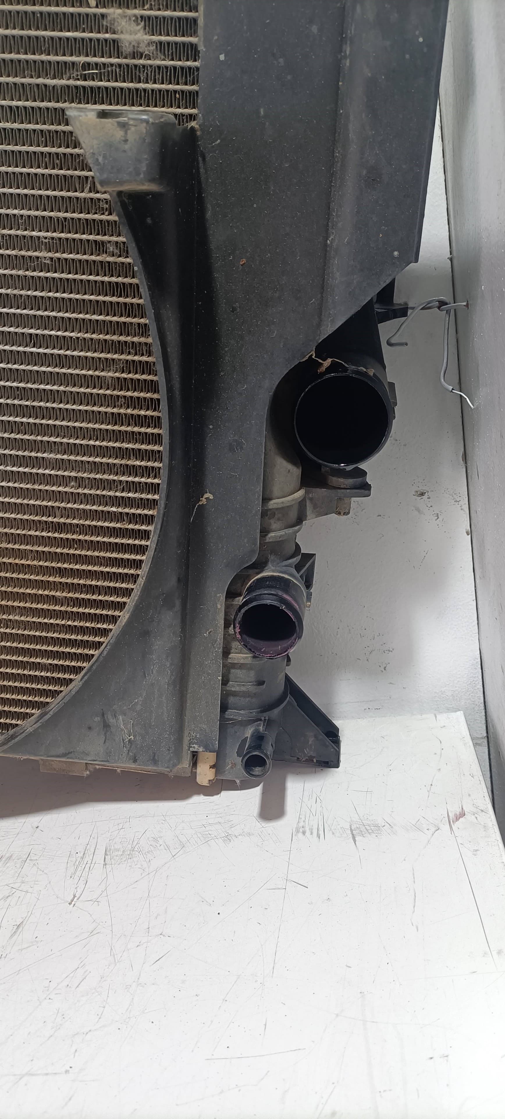 Radiador agua LAND ROVER DEFENDER (LD) 3