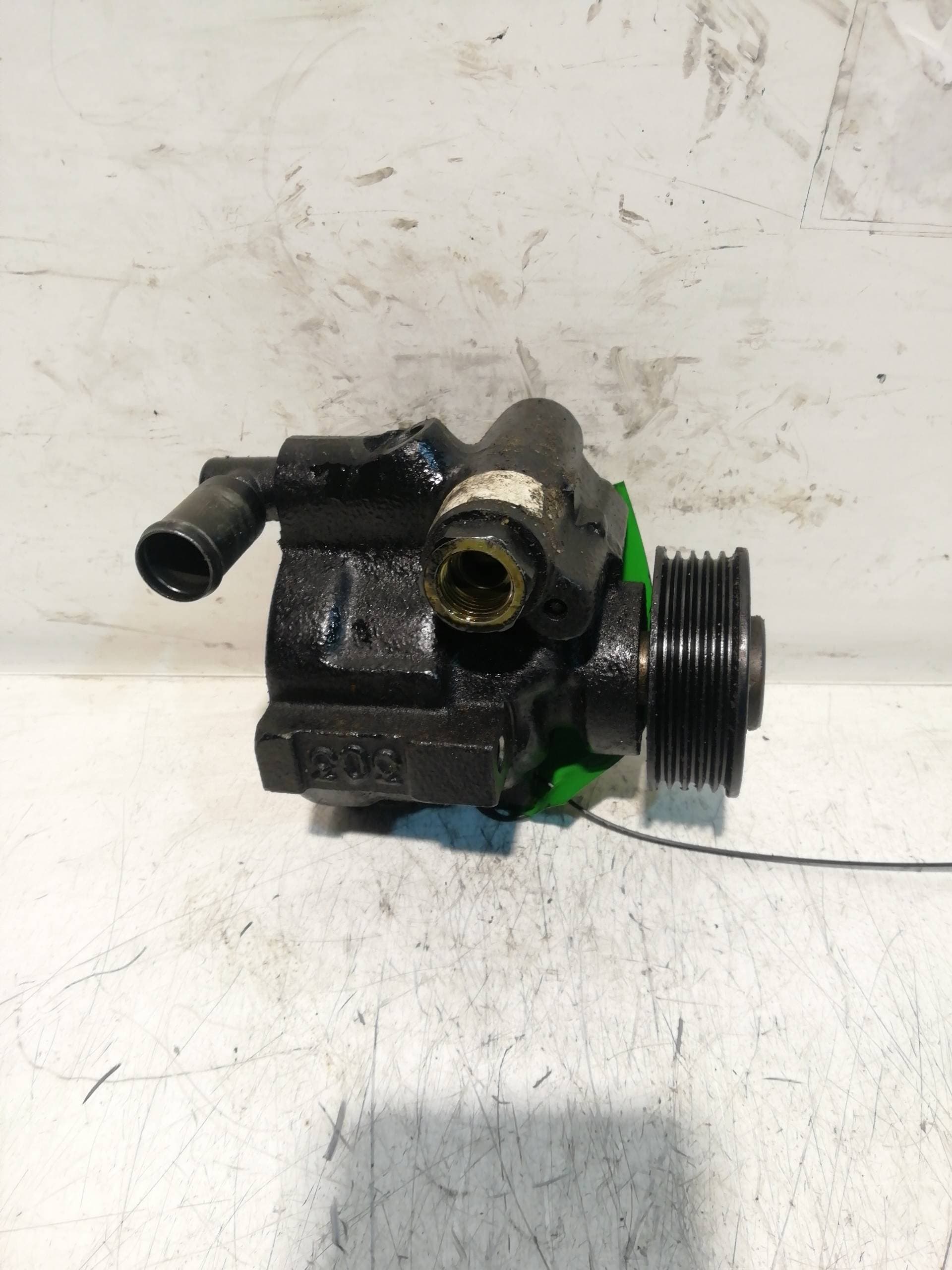 Bomba direccion FORD MONDEO FAMILIAR (GD)