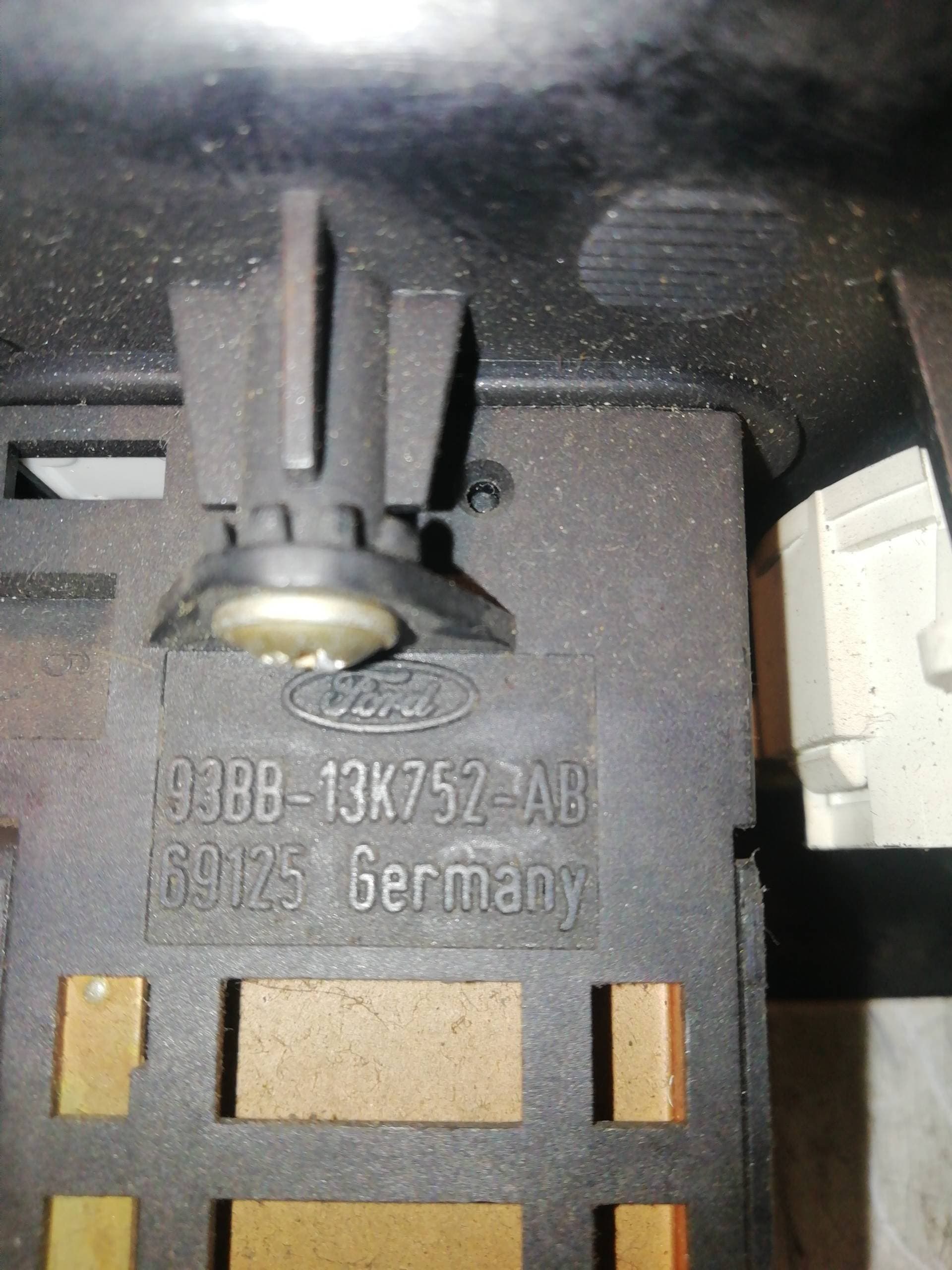 Mando luces FORD MONDEO FAMILIAR (GD) 2