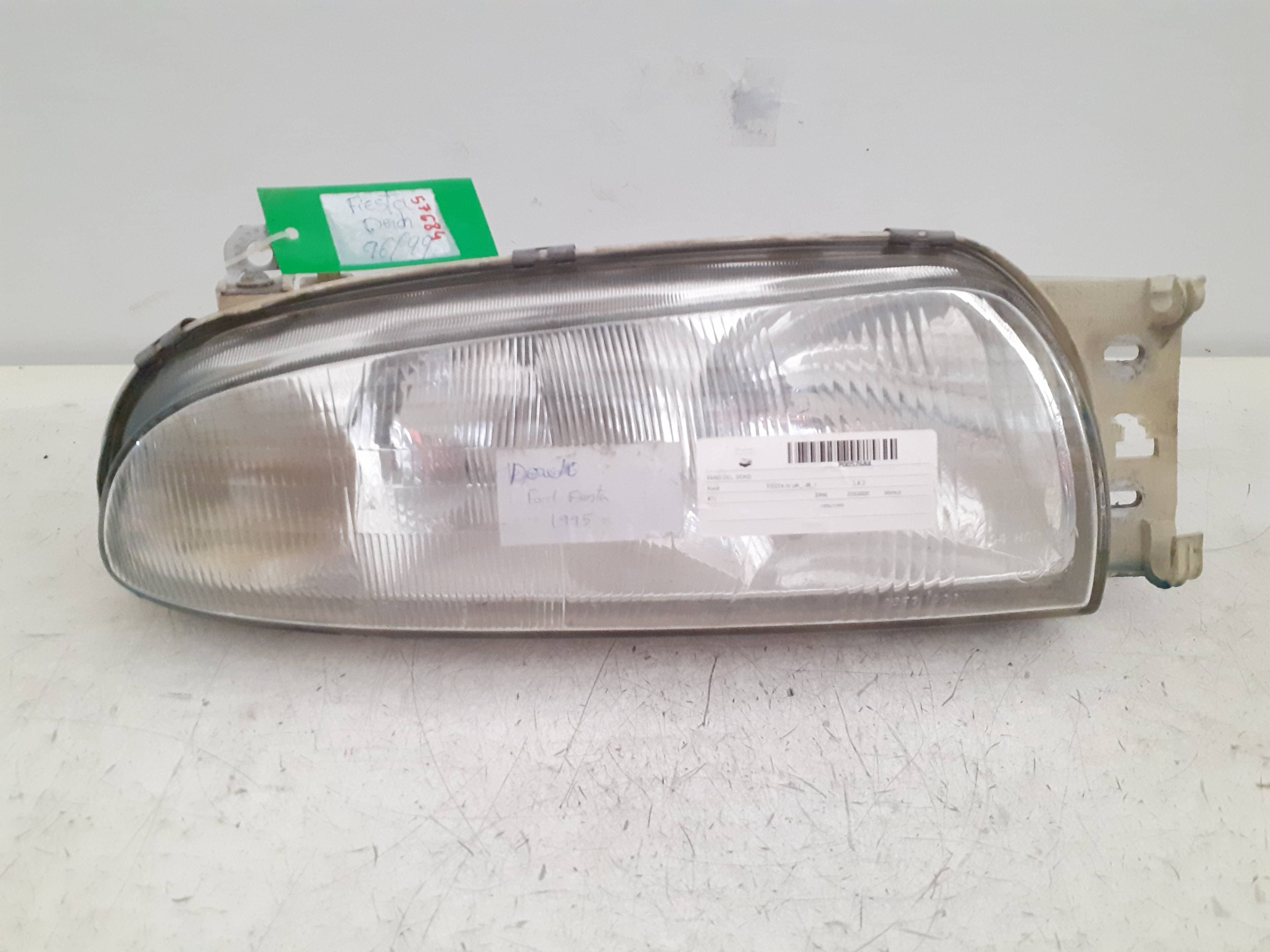 Faro derecho FORD FIESTA COURIER (DX)