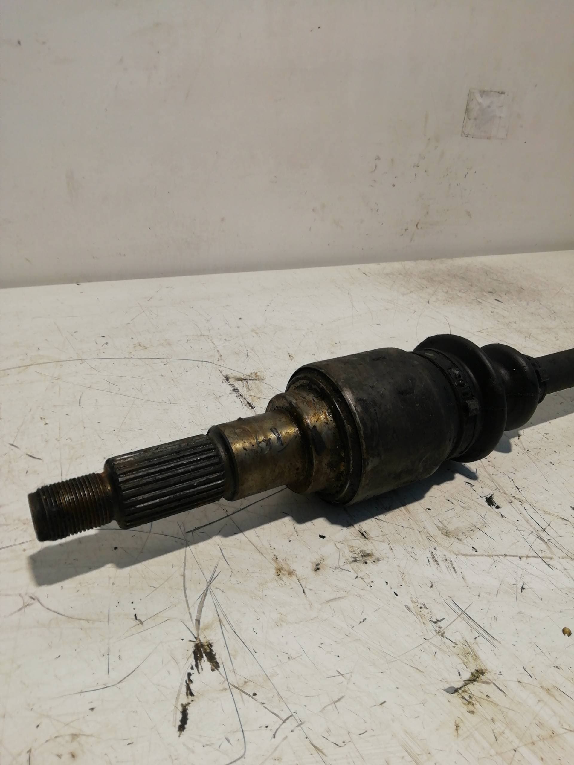 Transmision delantera derecha FORD SIERRA BERLINA 3