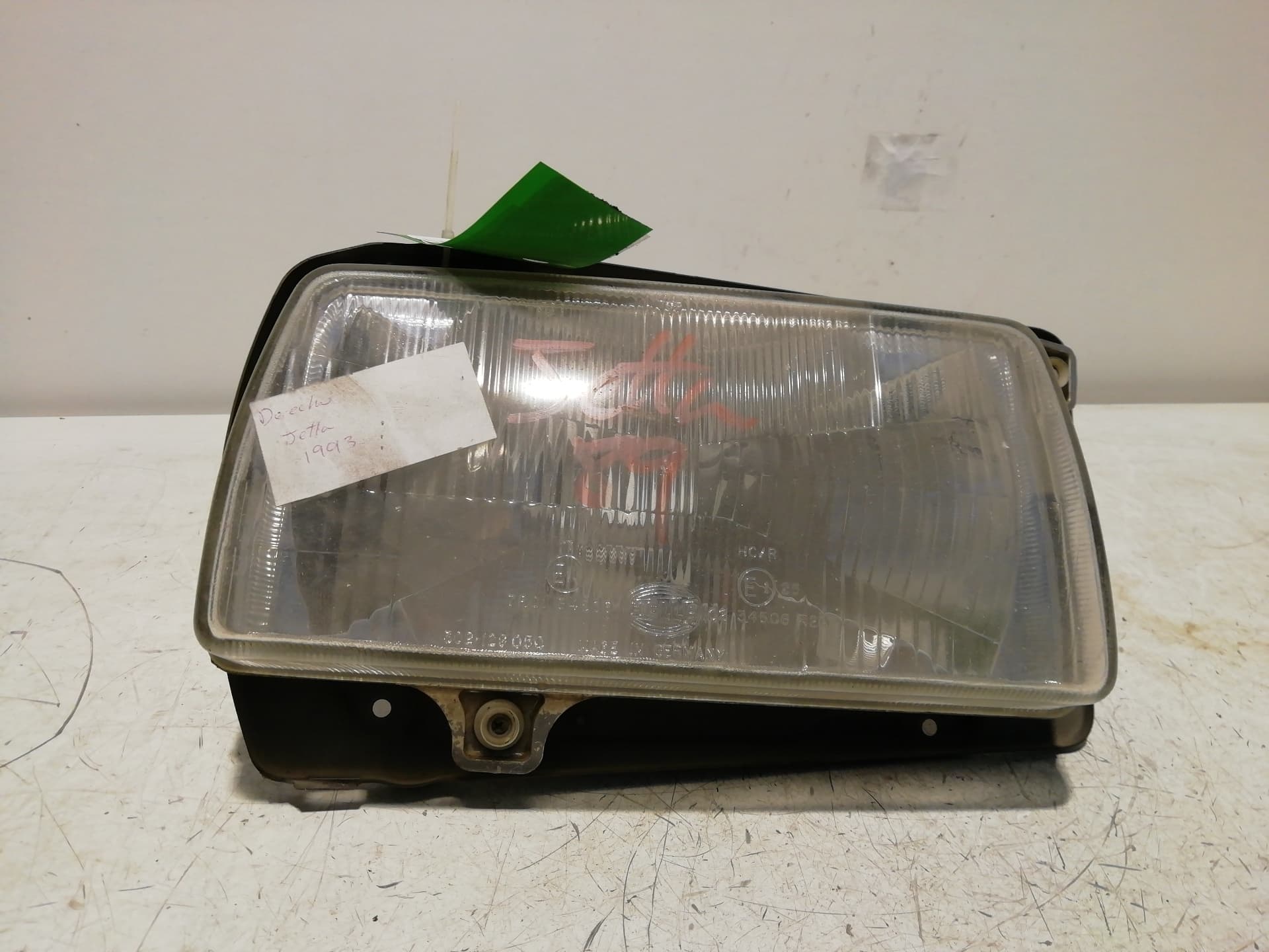 Faro derecho VOLKSWAGEN JETTA (165/167)
