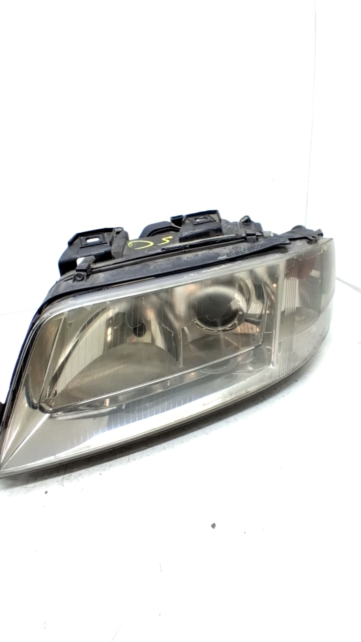 Faro izquierdo AUDI A6 BERLINA (4B2) 2