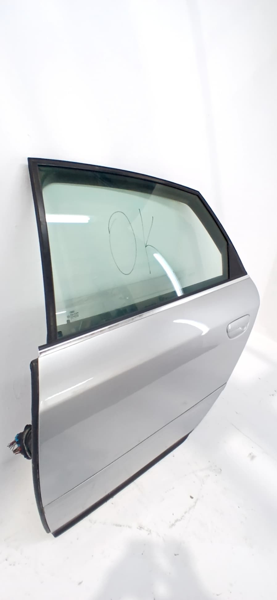 Puerta trasera izquierda AUDI A6 BERLINA (4B2) 3