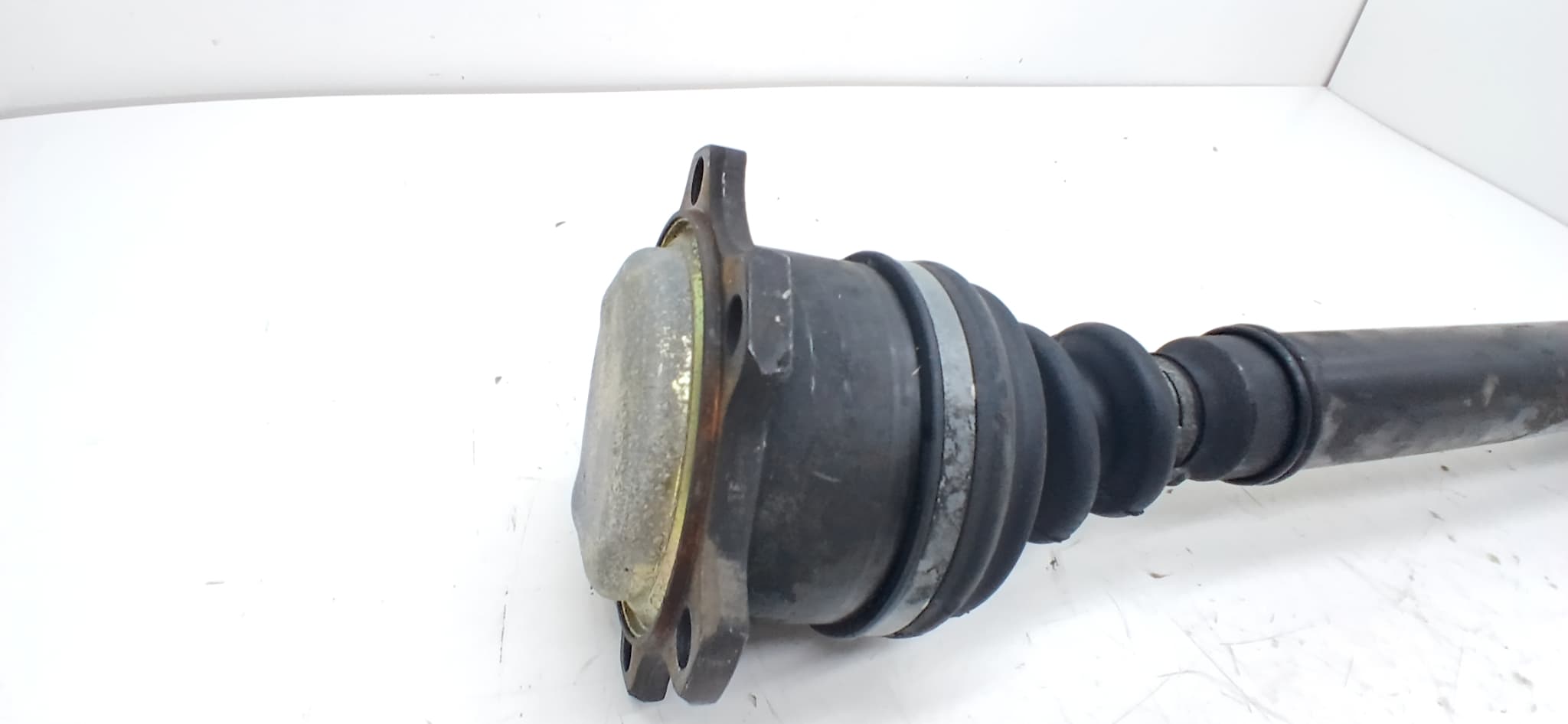 Transmision delantera izquierda AUDI A6 BERLINA (4B2) 2