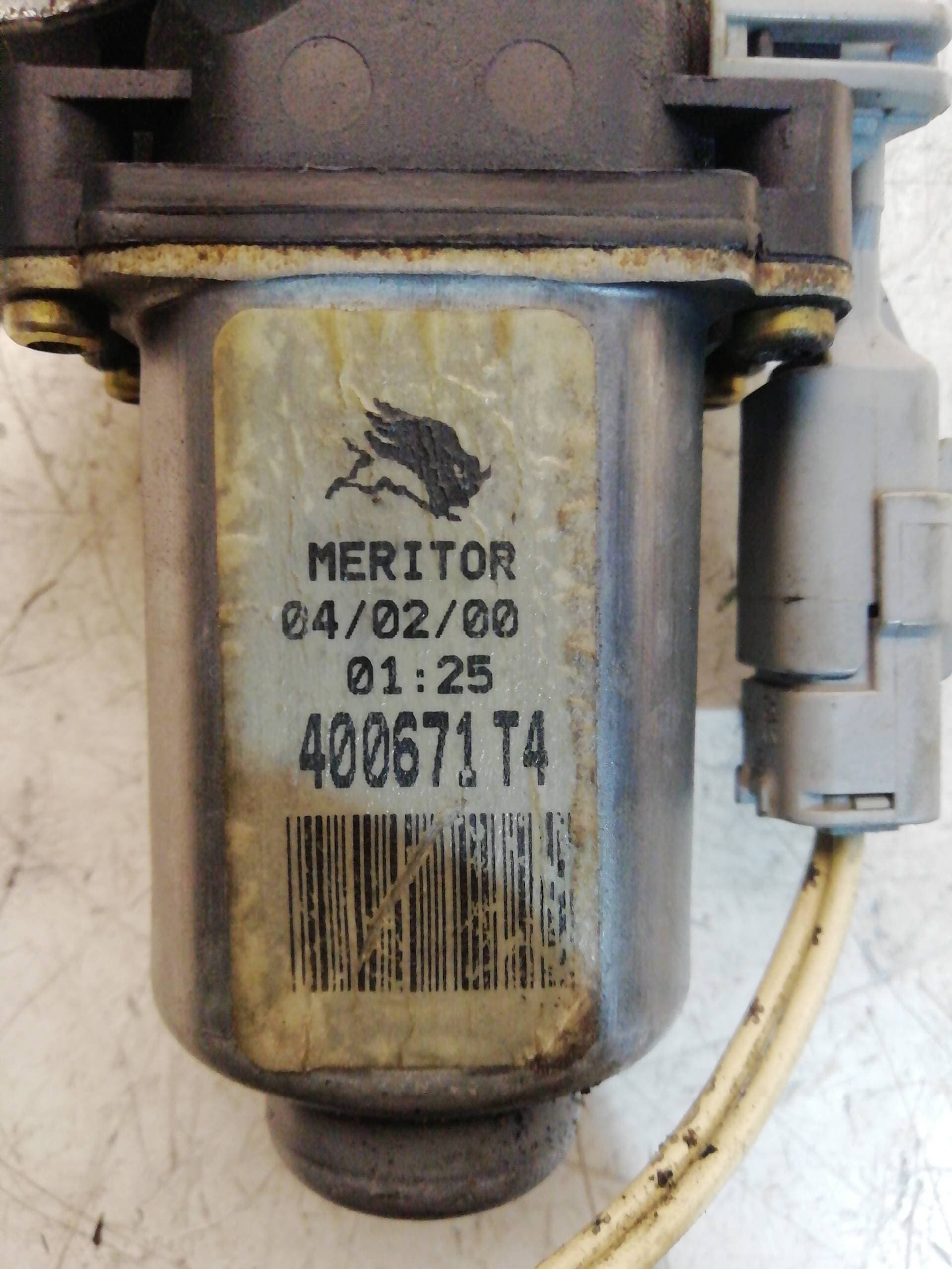 Motor elevalunas delantero izquierdo CITROEN SAXO 2
