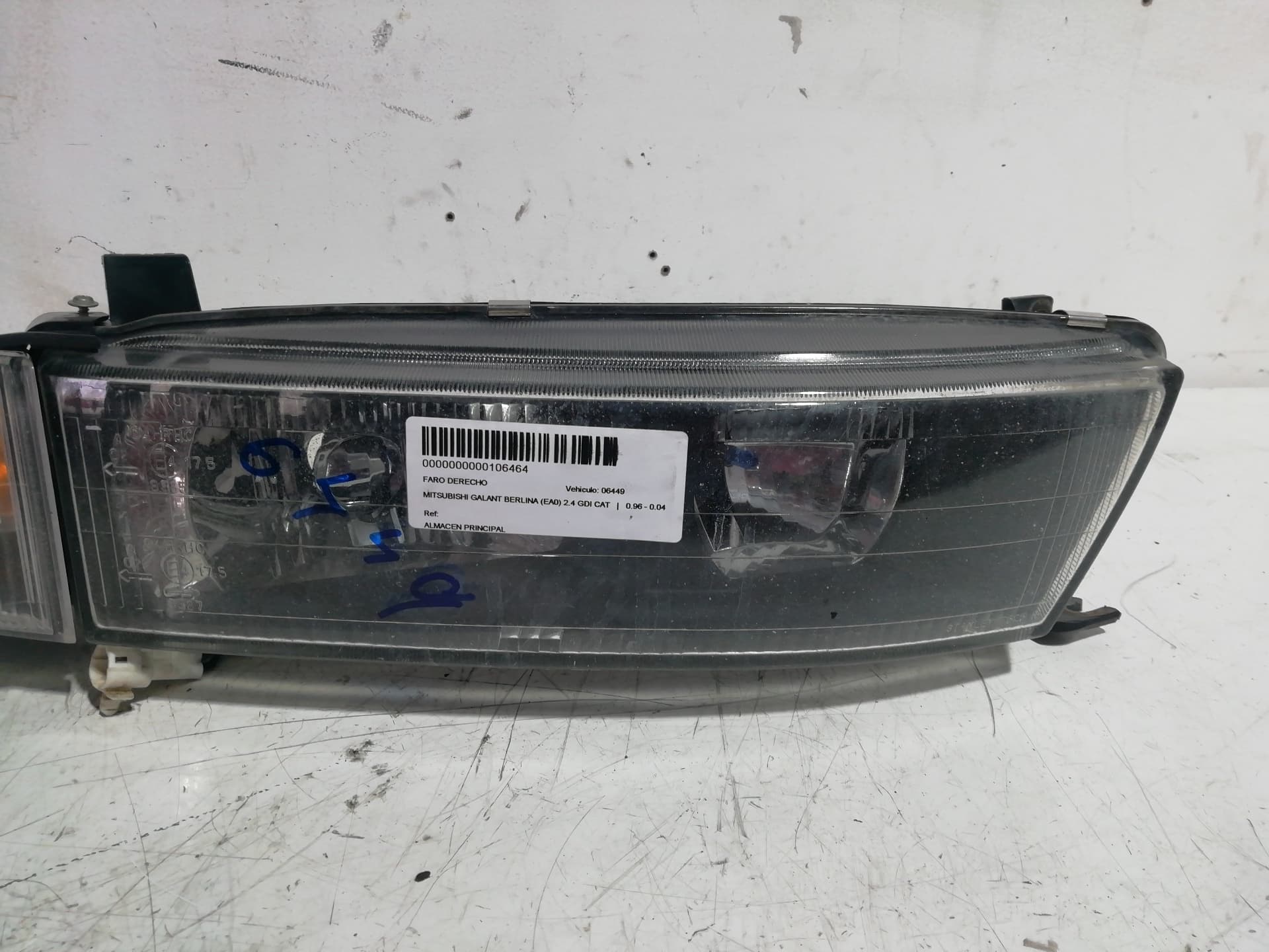Faro derecho MITSUBISHI GALANT BERLINA (EA0)