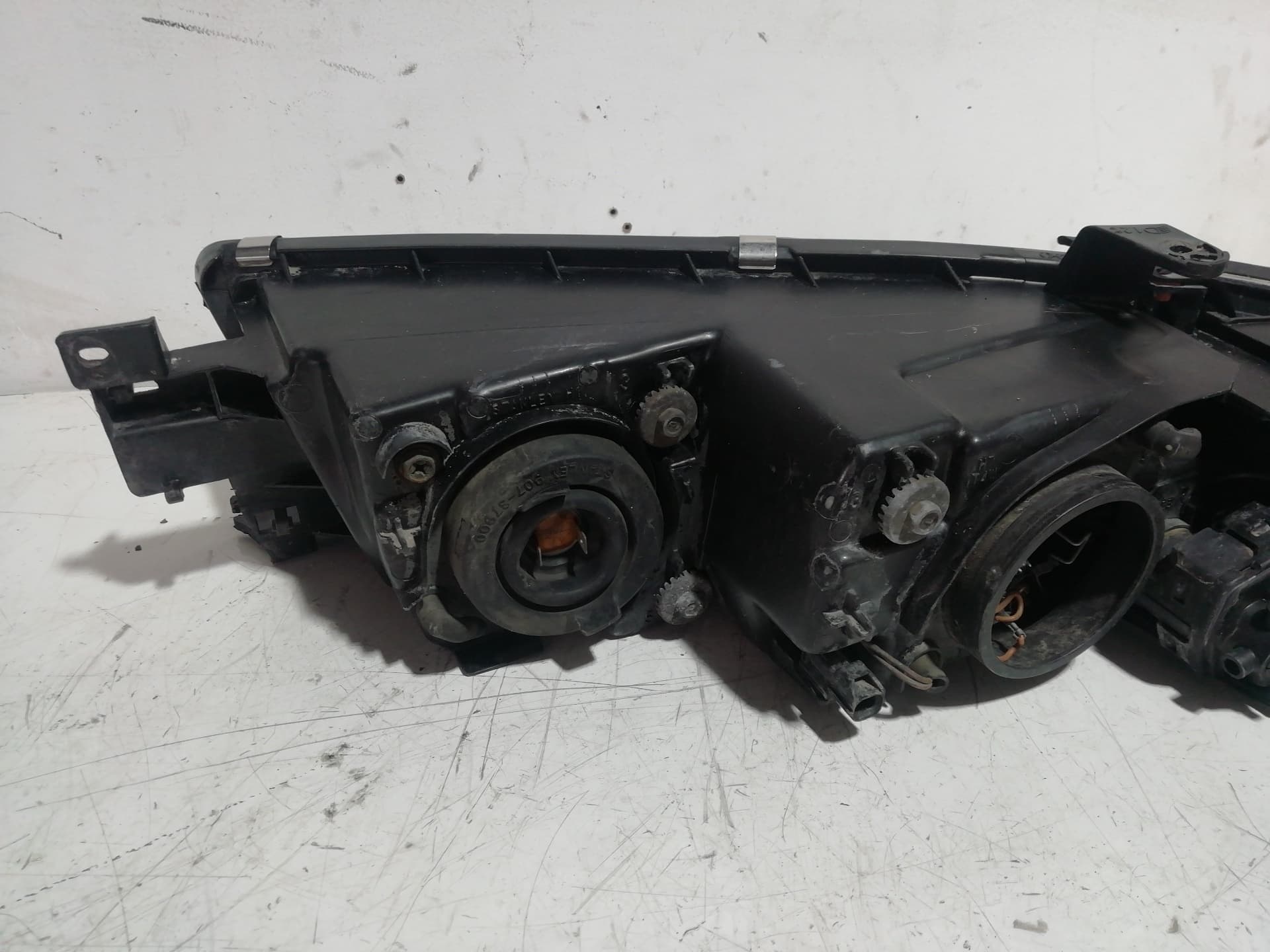 Faro derecho MITSUBISHI GALANT BERLINA (EA0) 2