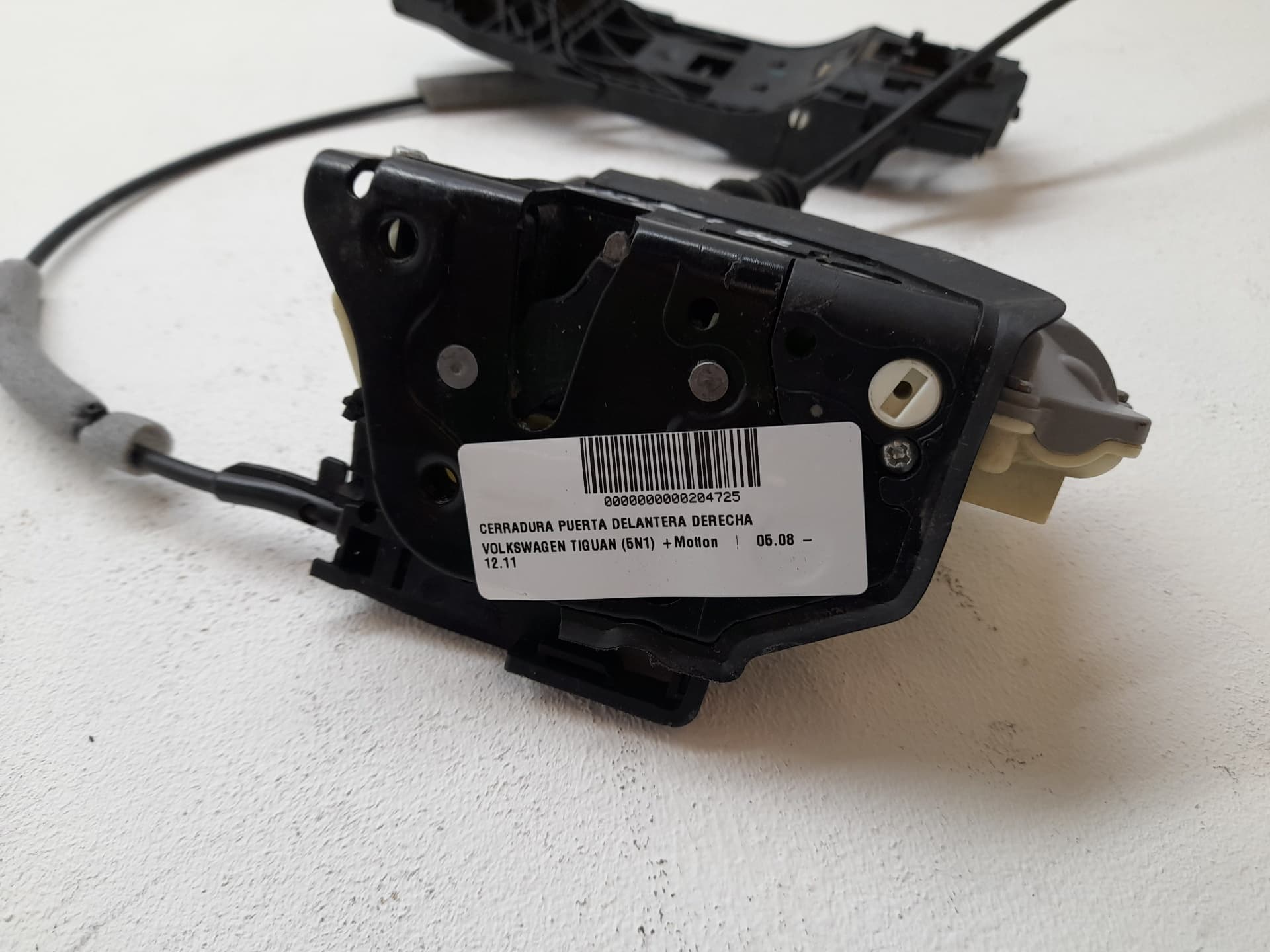 Cerradura puerta delantera derecha VOLKSWAGEN TIGUAN (5N1) 4