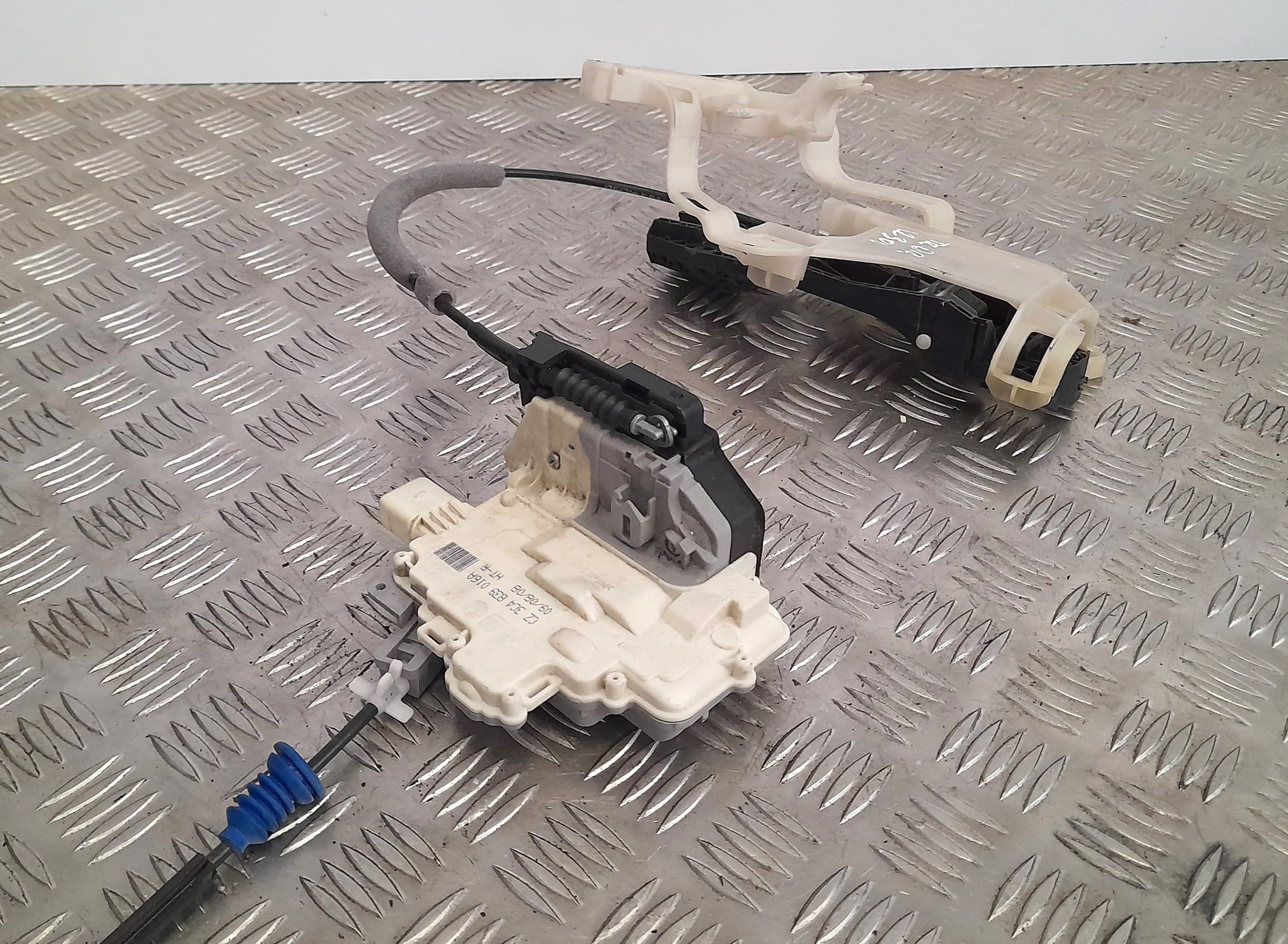 Cerradura puerta trasera derecha VOLKSWAGEN TIGUAN (5N1) 2