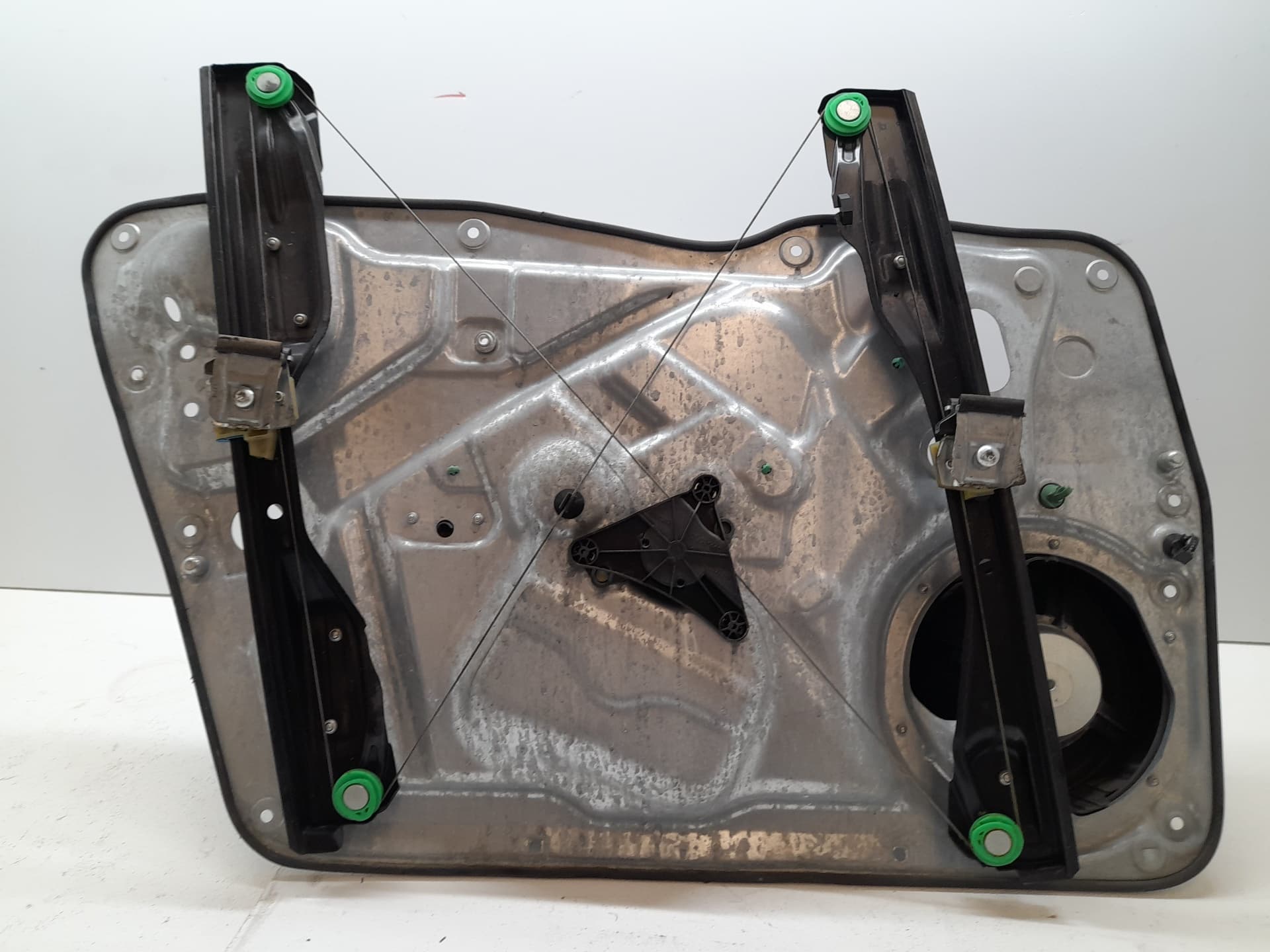 Elevalunas delantero derecho VOLKSWAGEN TIGUAN (5N1)