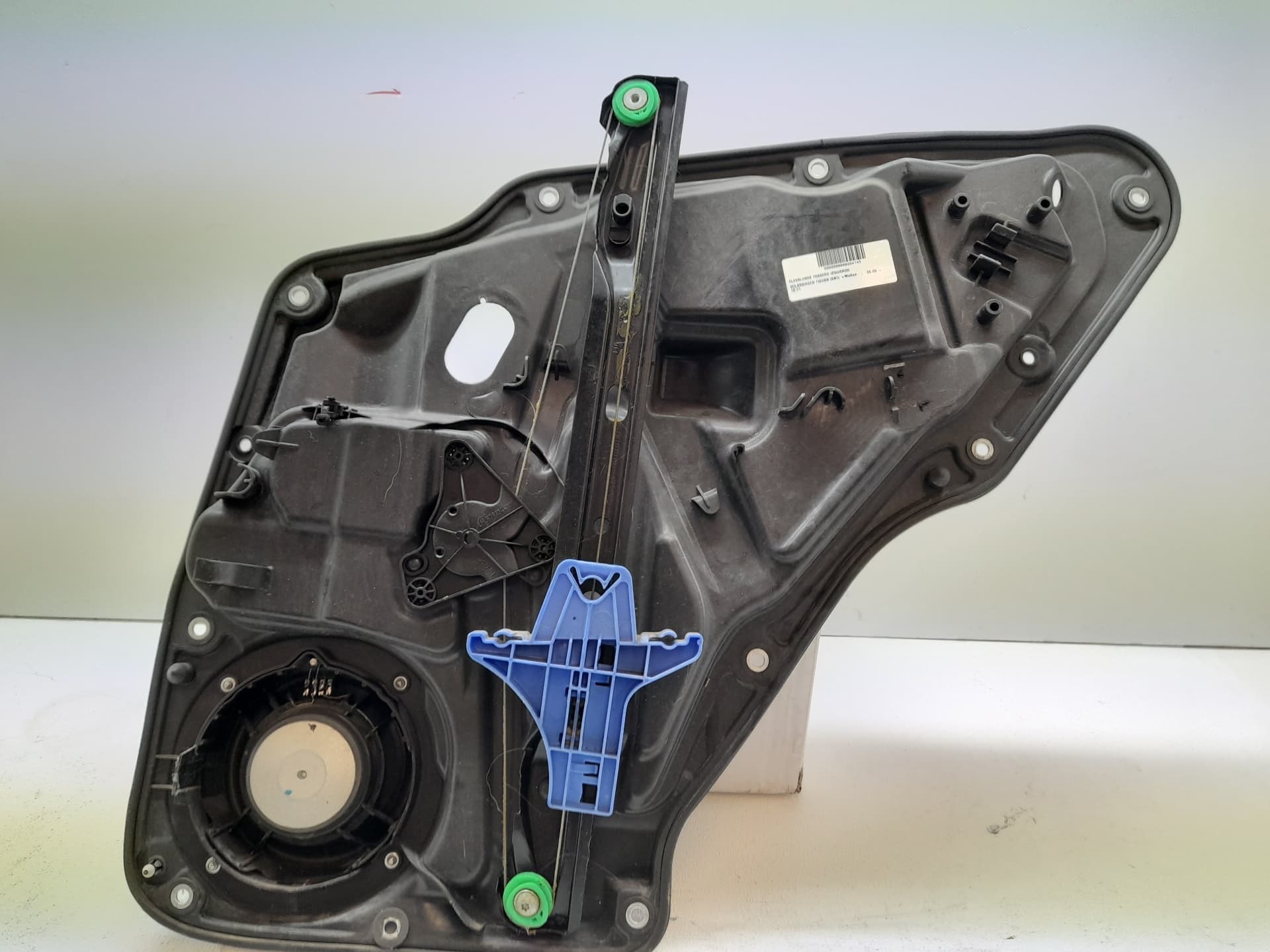 Elevalunas trasero izquierdo VOLKSWAGEN TIGUAN (5N1) 2