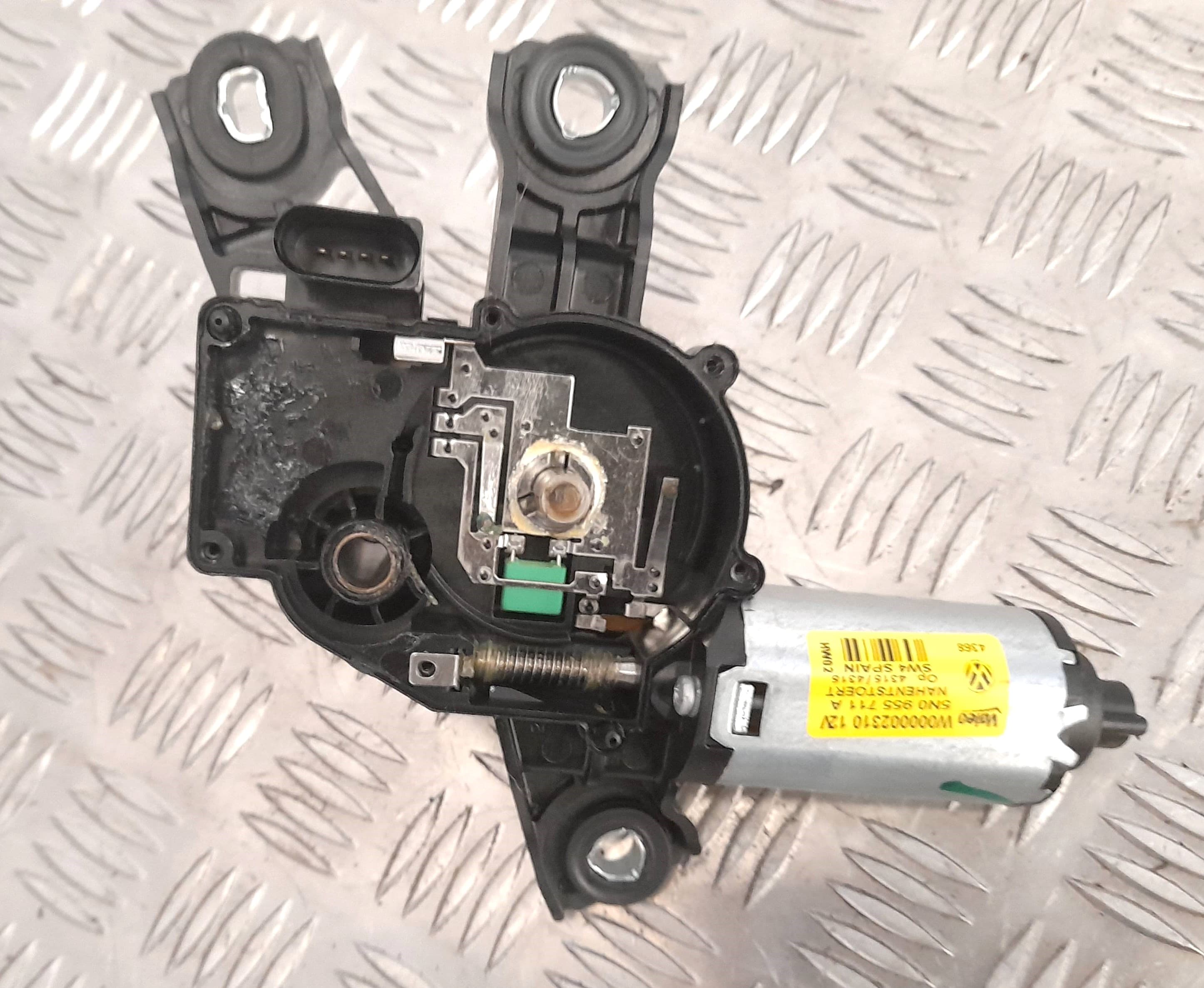 Motor limpia trasero VOLKSWAGEN TIGUAN (5N1) 2