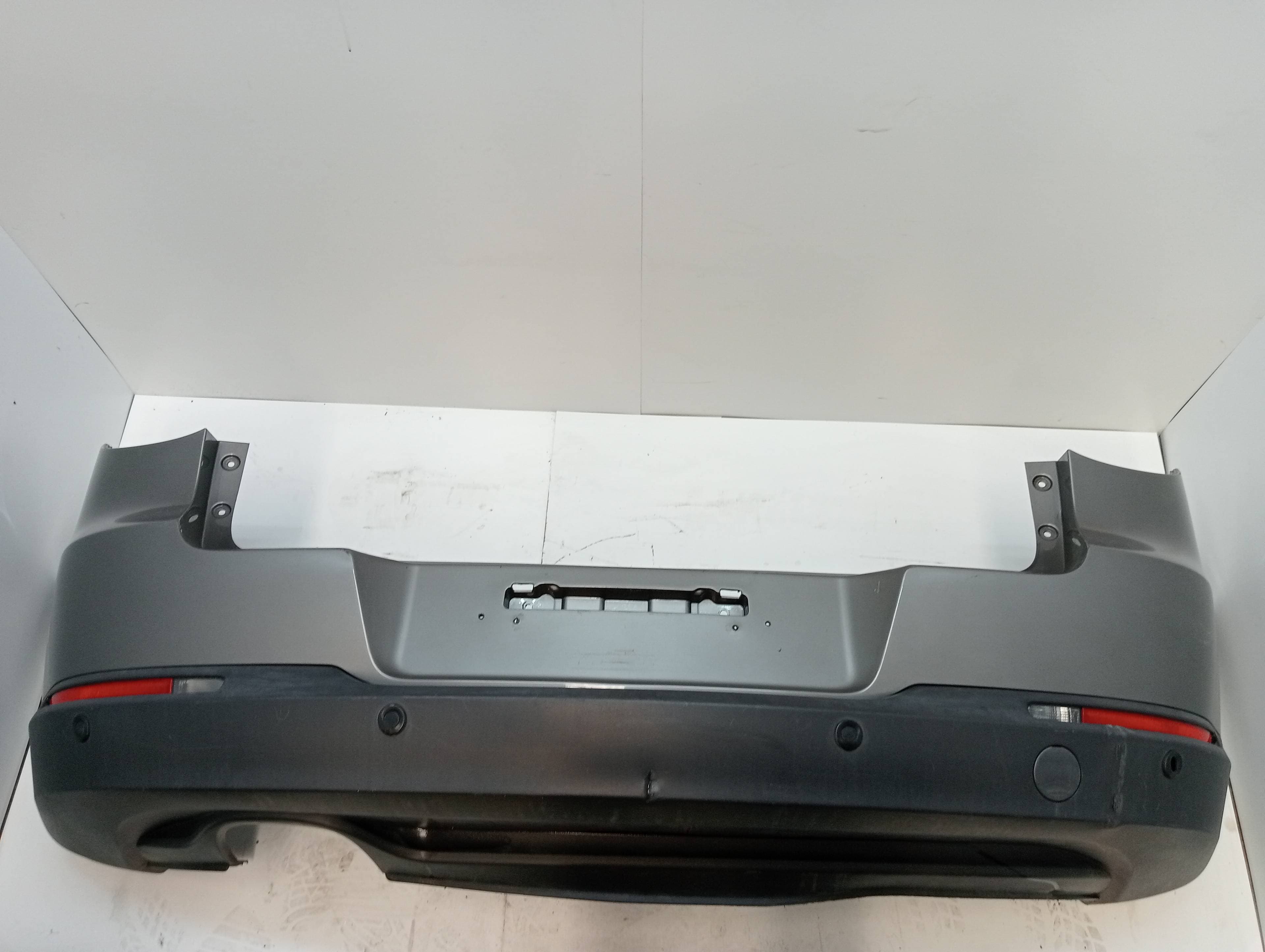 Paragolpes trasero VOLKSWAGEN TIGUAN (5N1)
